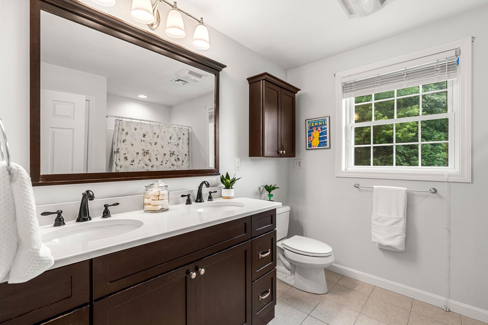 8 Leni Road Property Photo 30