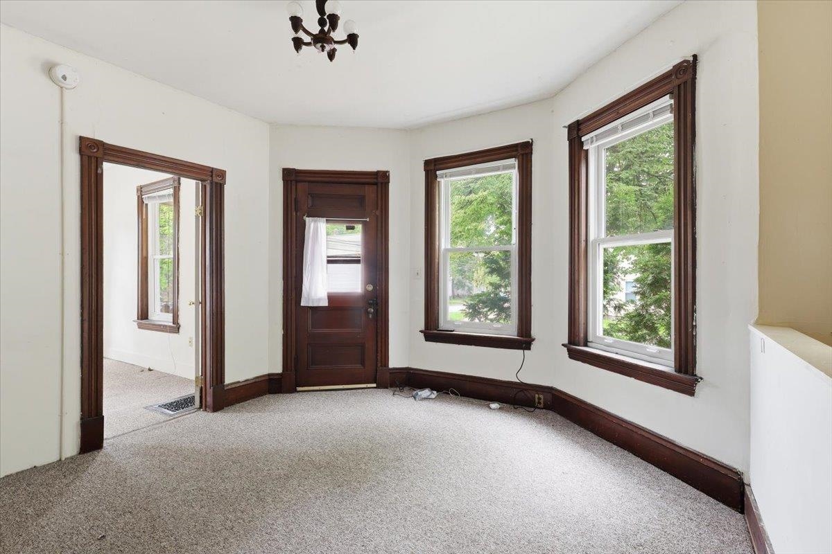 78-80 Loomis Street Property Photo 3