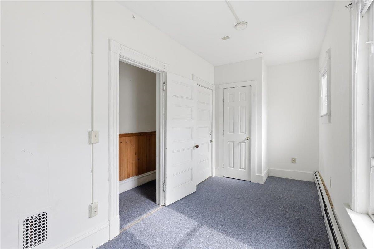 78-80 Loomis Street Property Photo 15