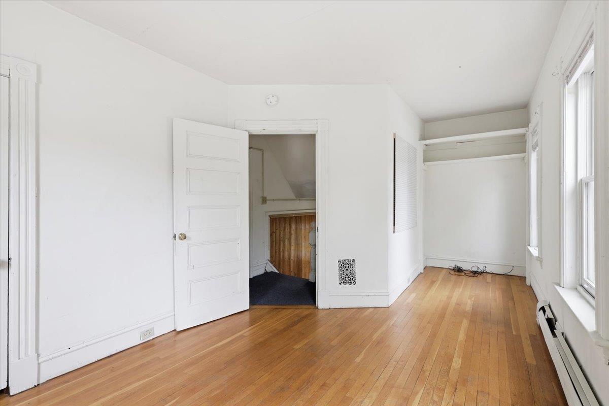 78-80 Loomis Street Property Photo 20