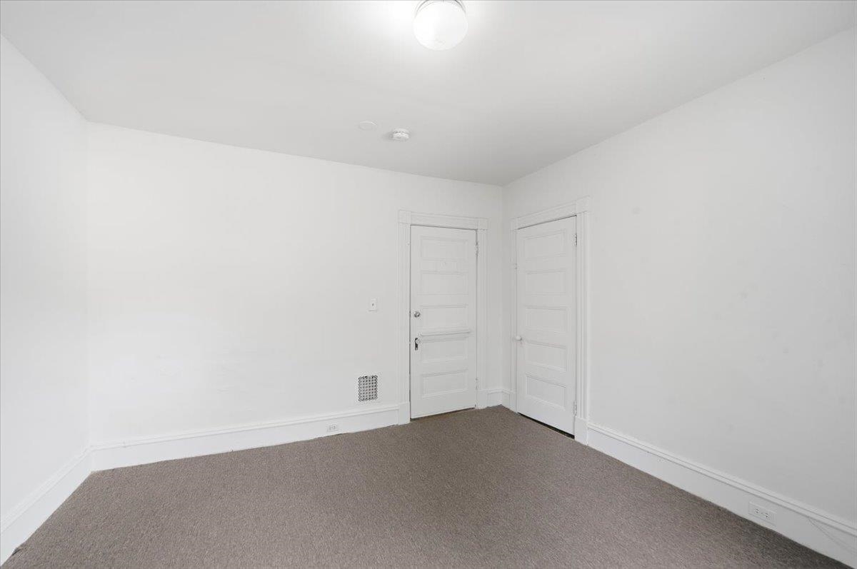 78-80 Loomis Street Property Photo 22