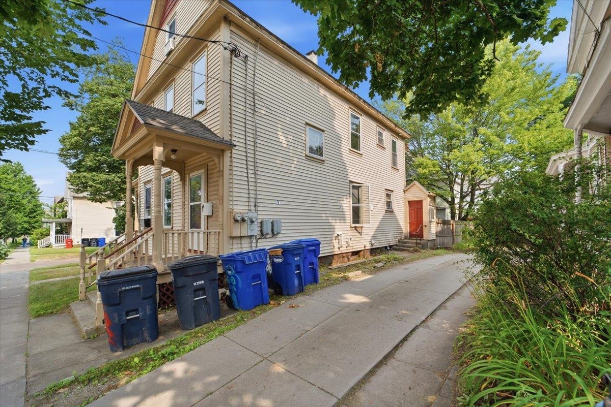 78-80 Loomis Street Property Photo 41