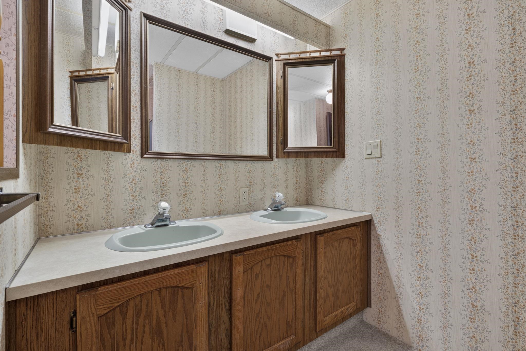 19 Village Drive Property Photo 18