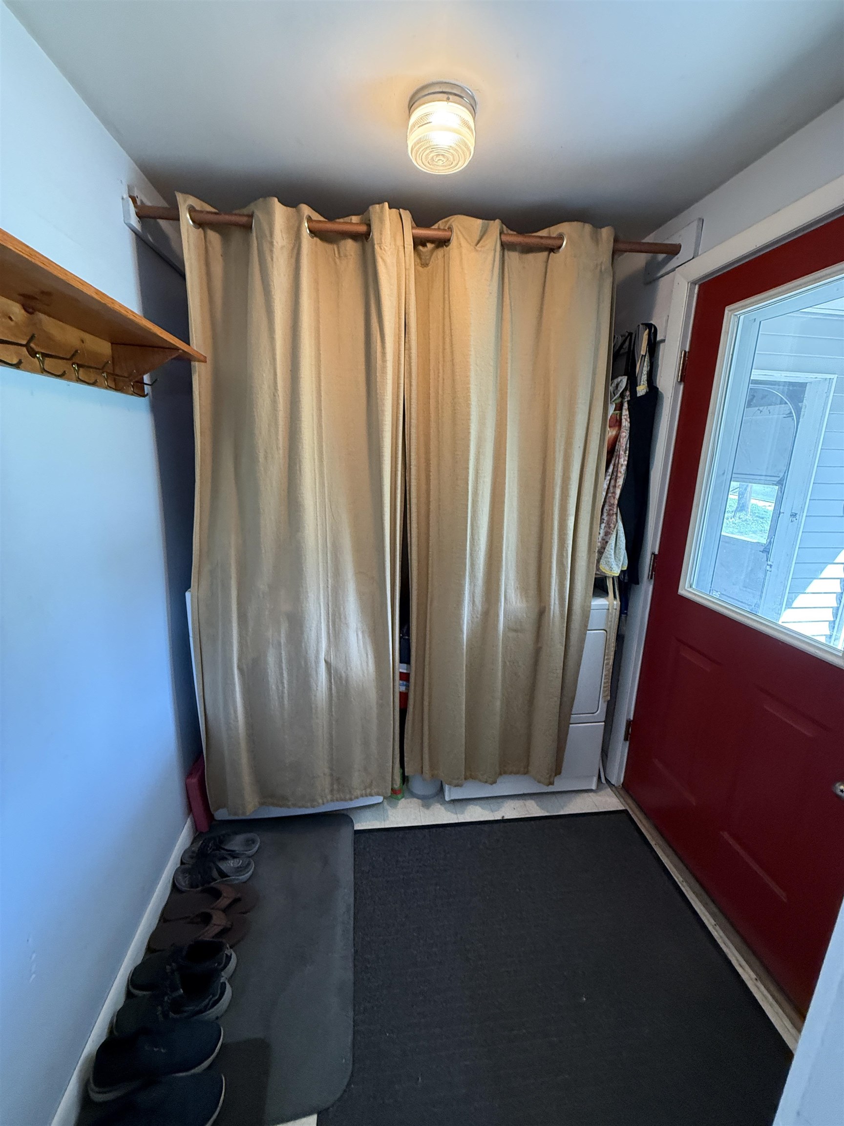 447 Concord Avenue Property Photo 8