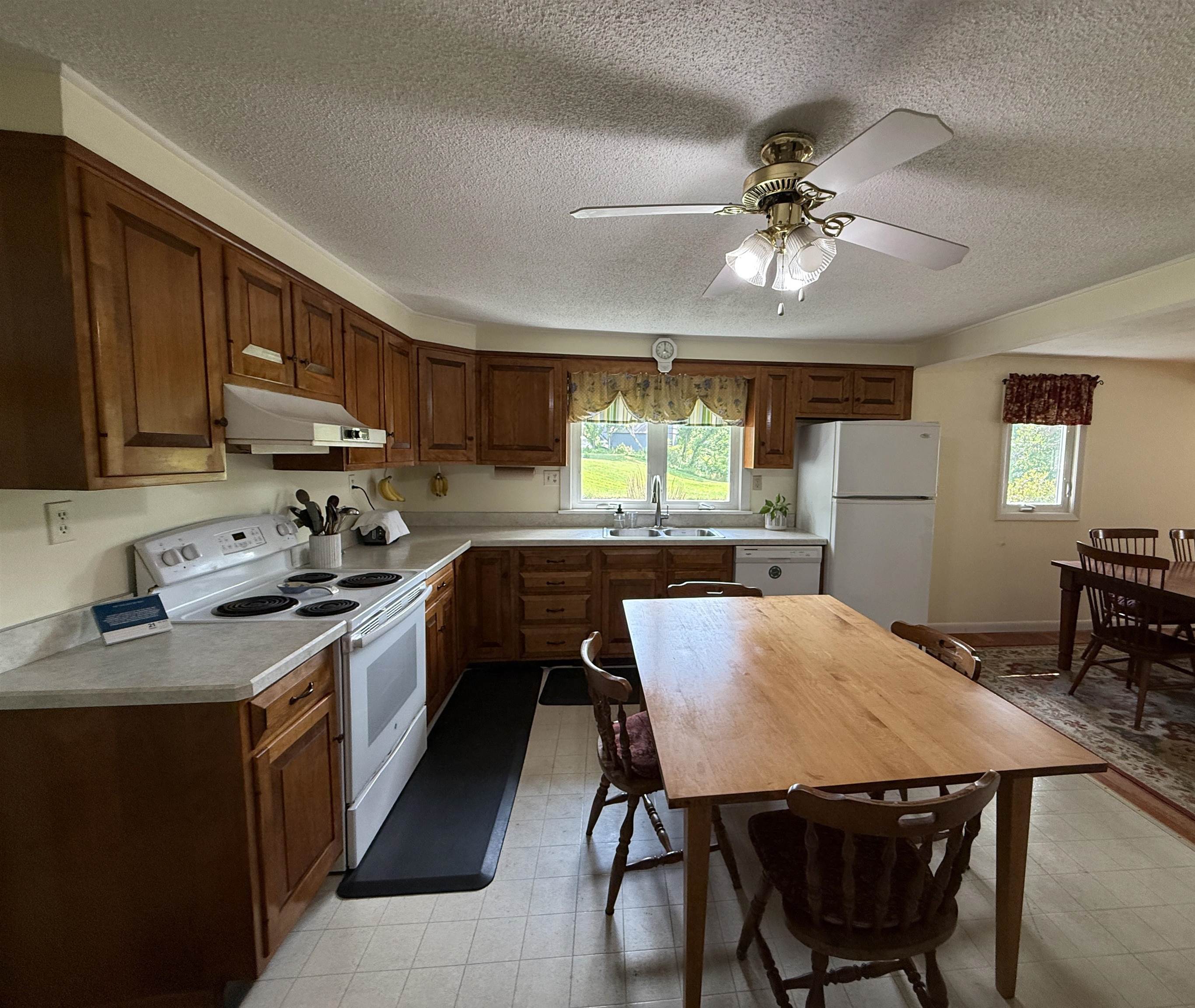 447 Concord Avenue Property Photo 10