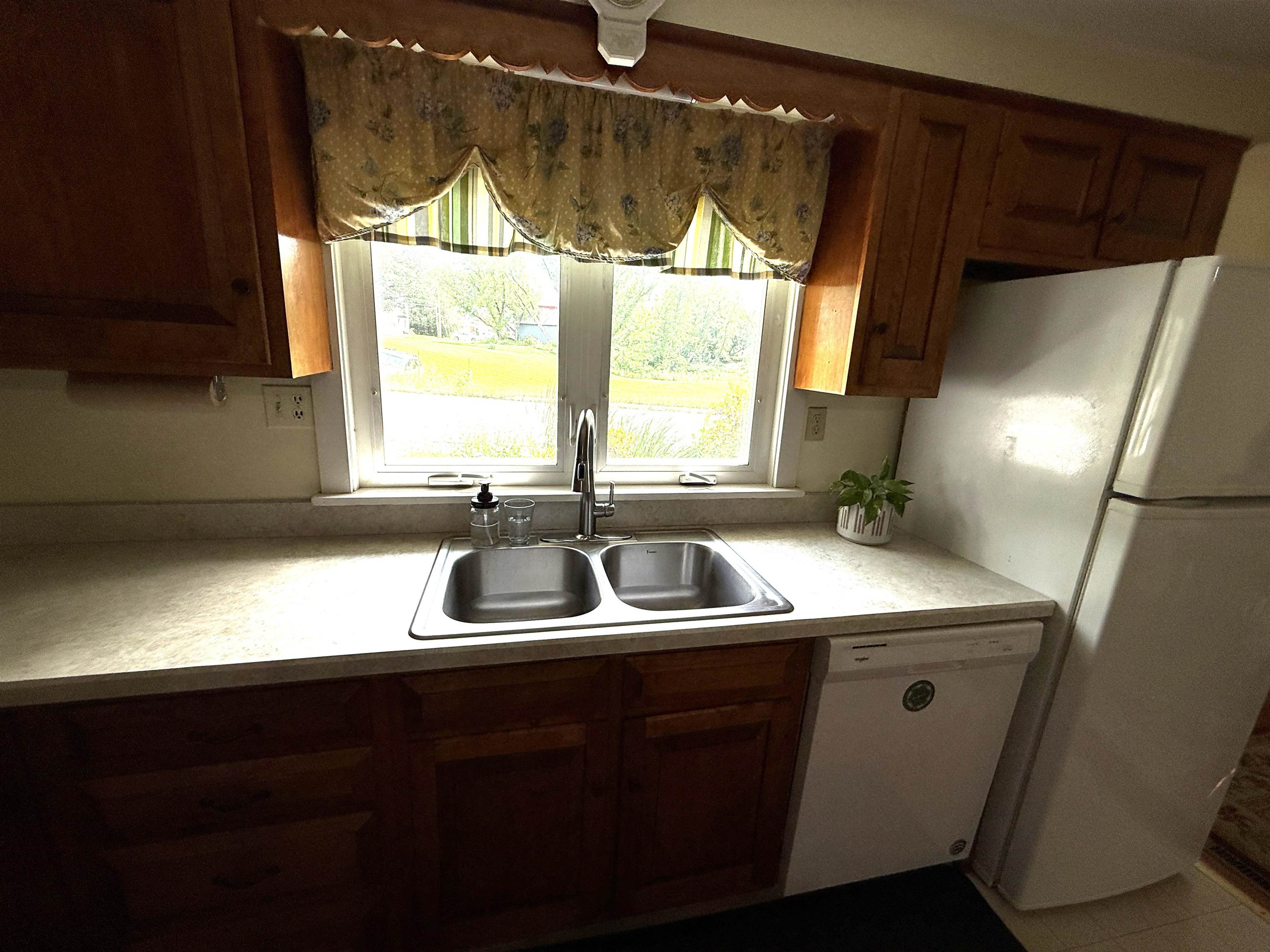 447 Concord Avenue Property Photo 11