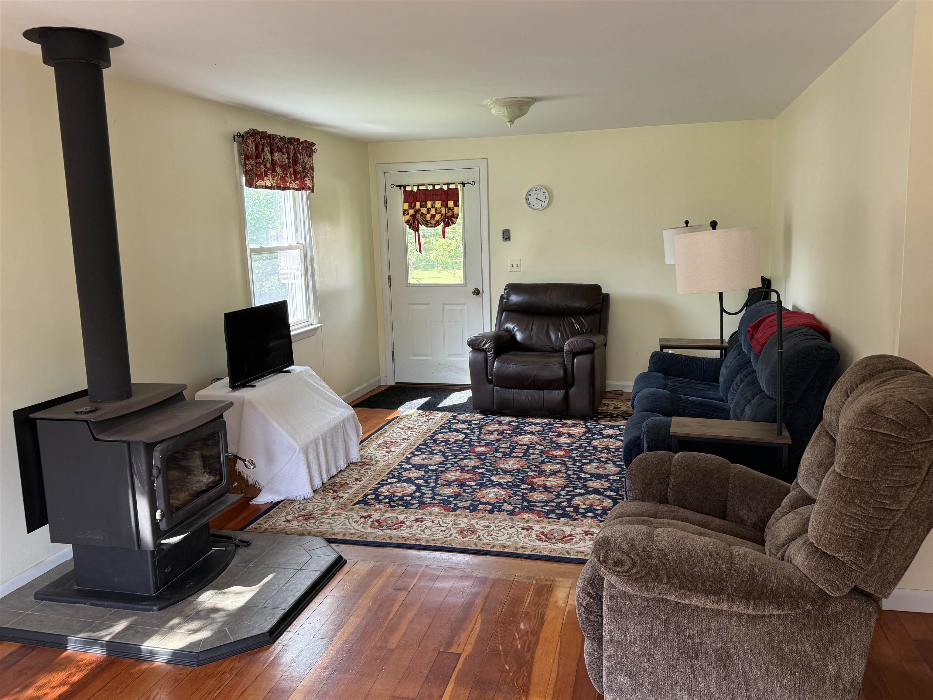 447 Concord Avenue Property Photo 15