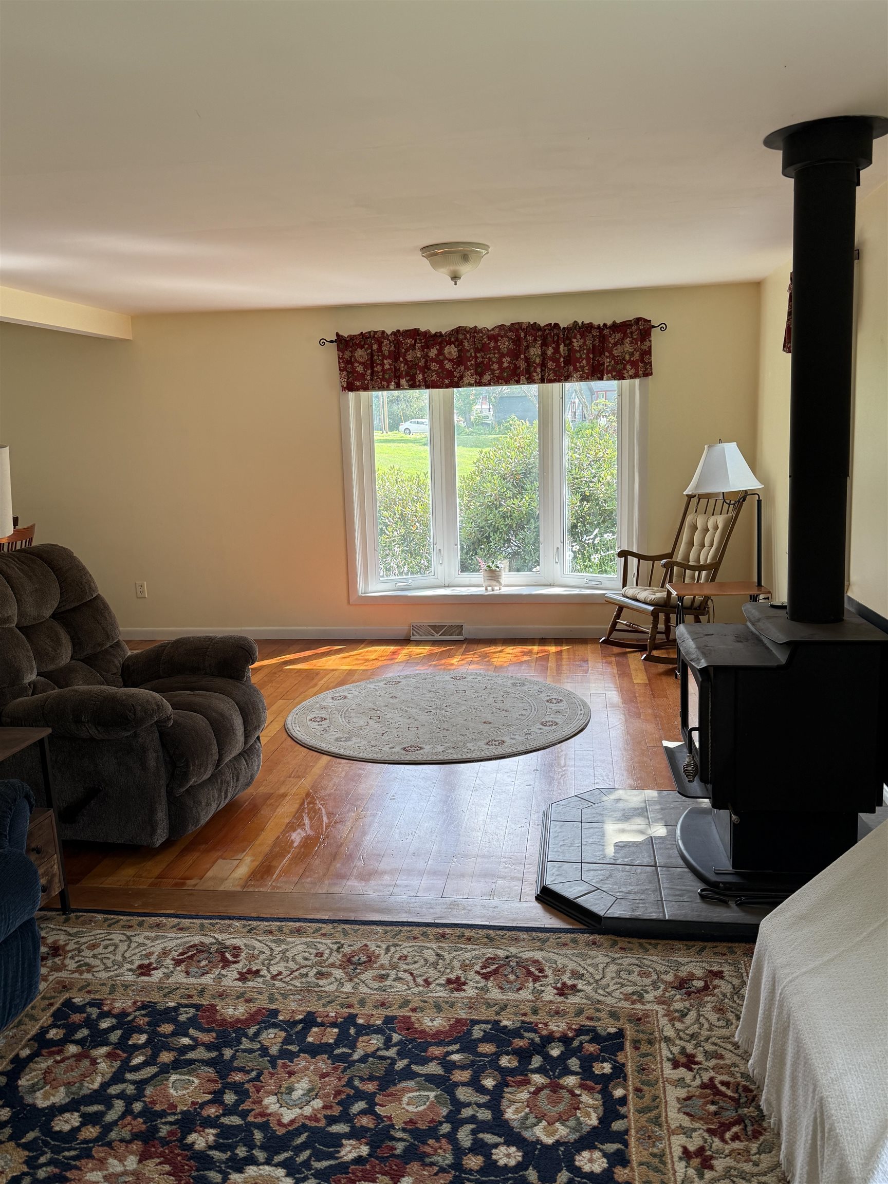 447 Concord Avenue Property Photo 16