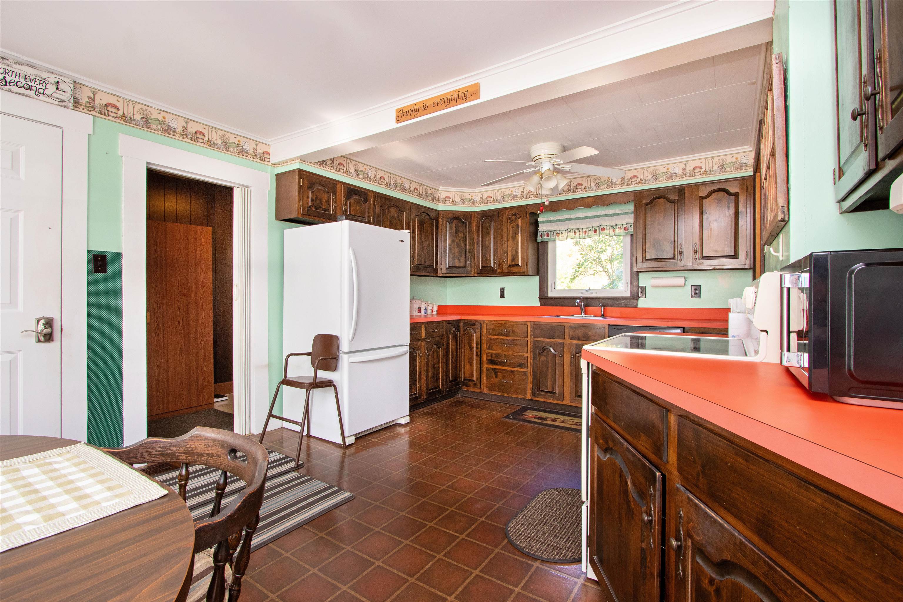 86 Payette Drive Property Photo 12