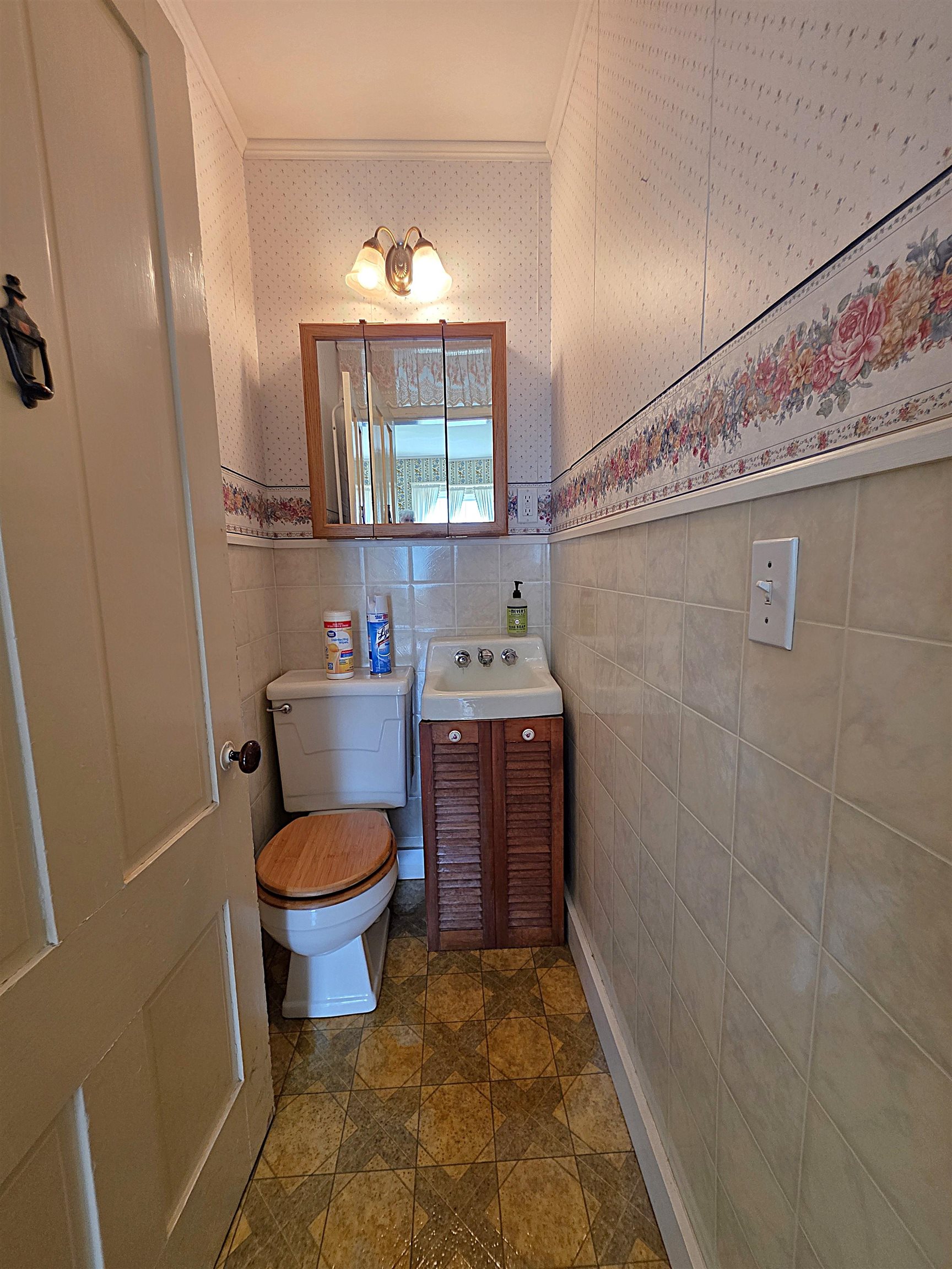 15 Maple Avenue Property Photo 9