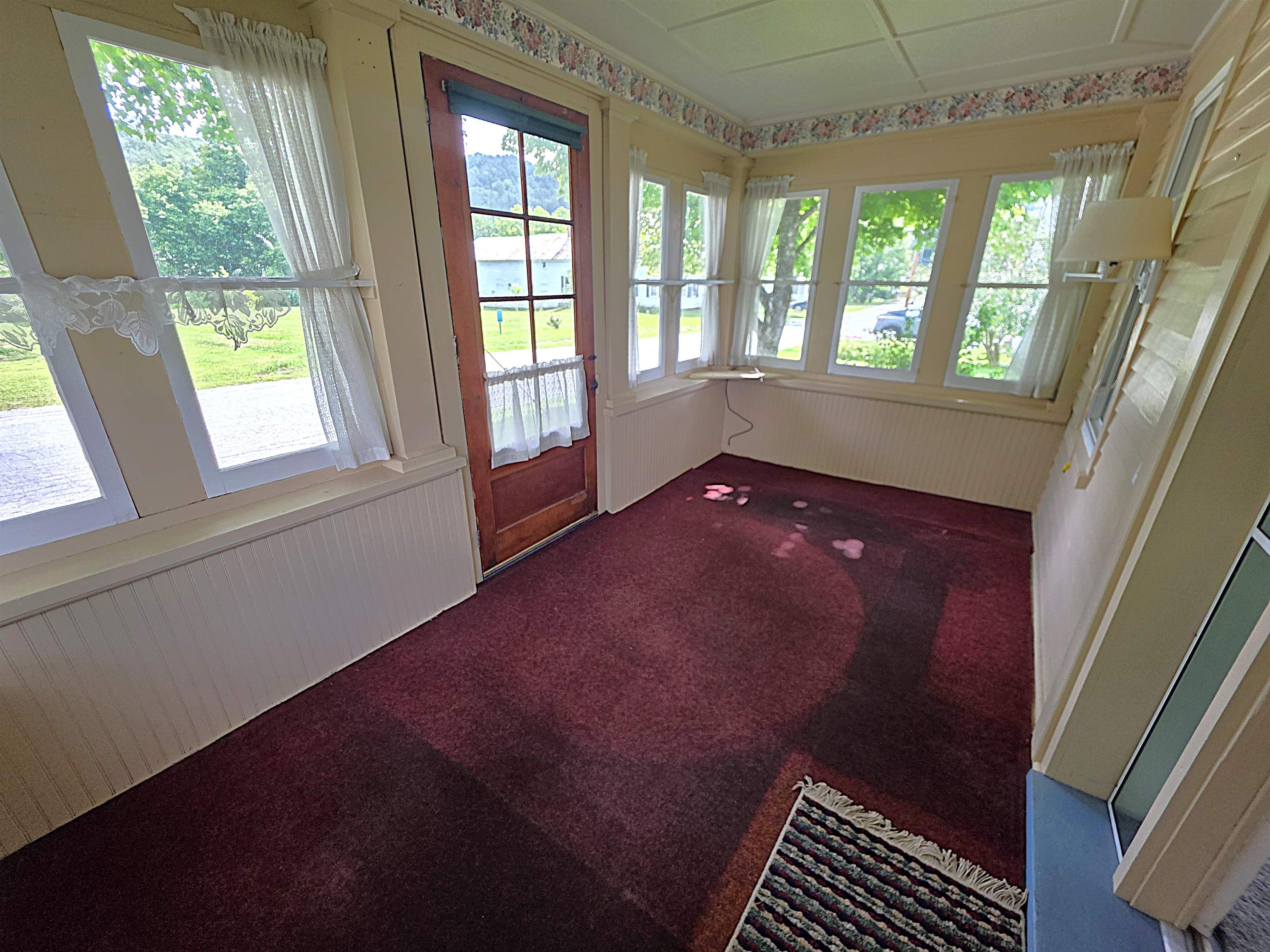 15 Maple Avenue Property Photo 13