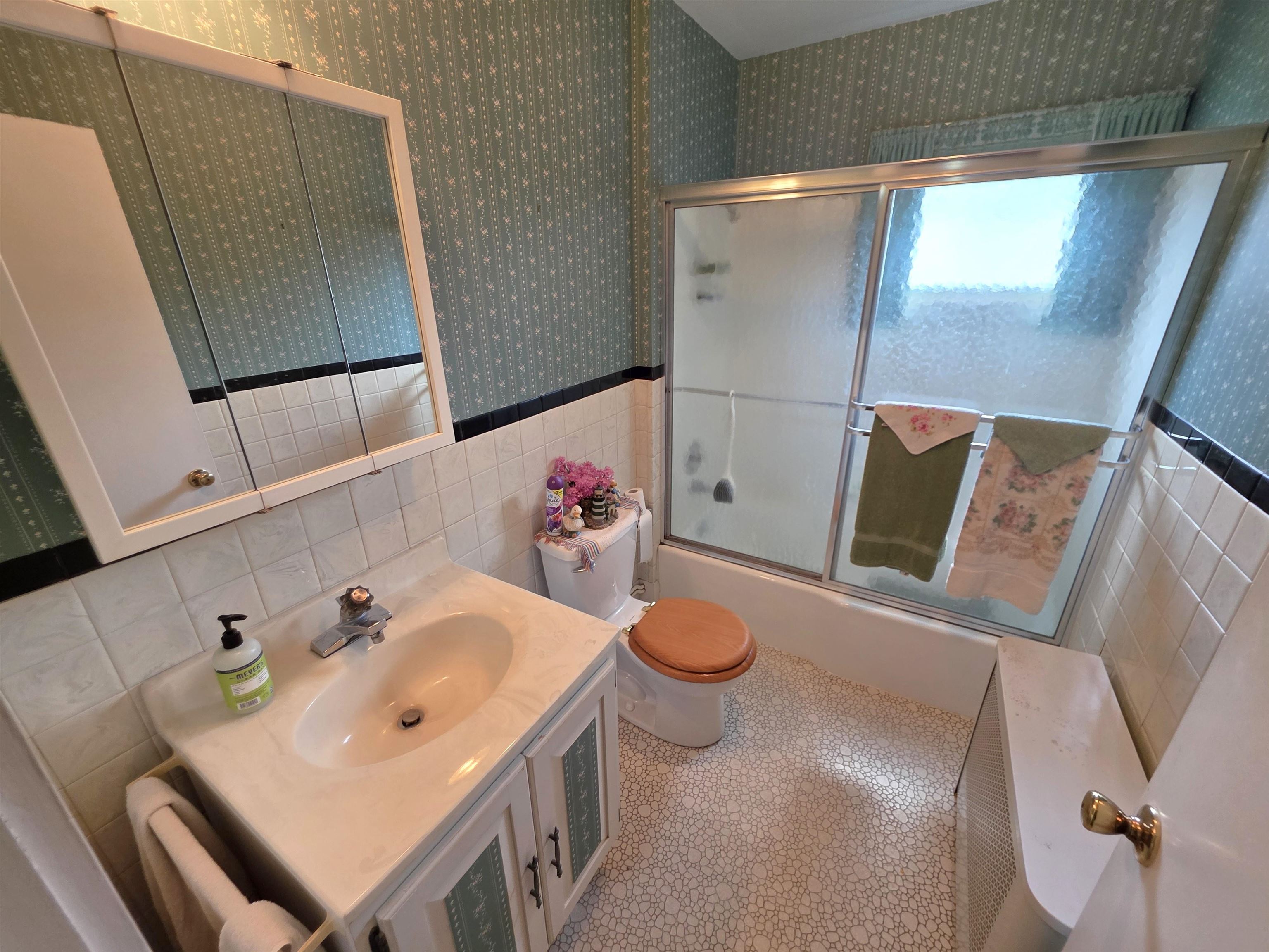 15 Maple Avenue Property Photo 20