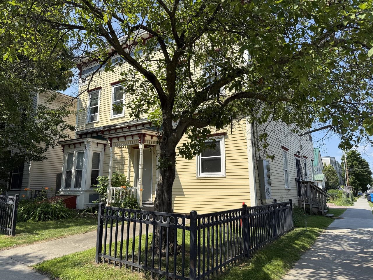1 Btv Investment Street Property Photo 2