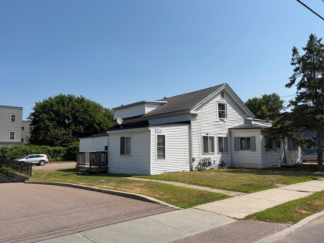 1 Btv Investment Street Property Photo 8