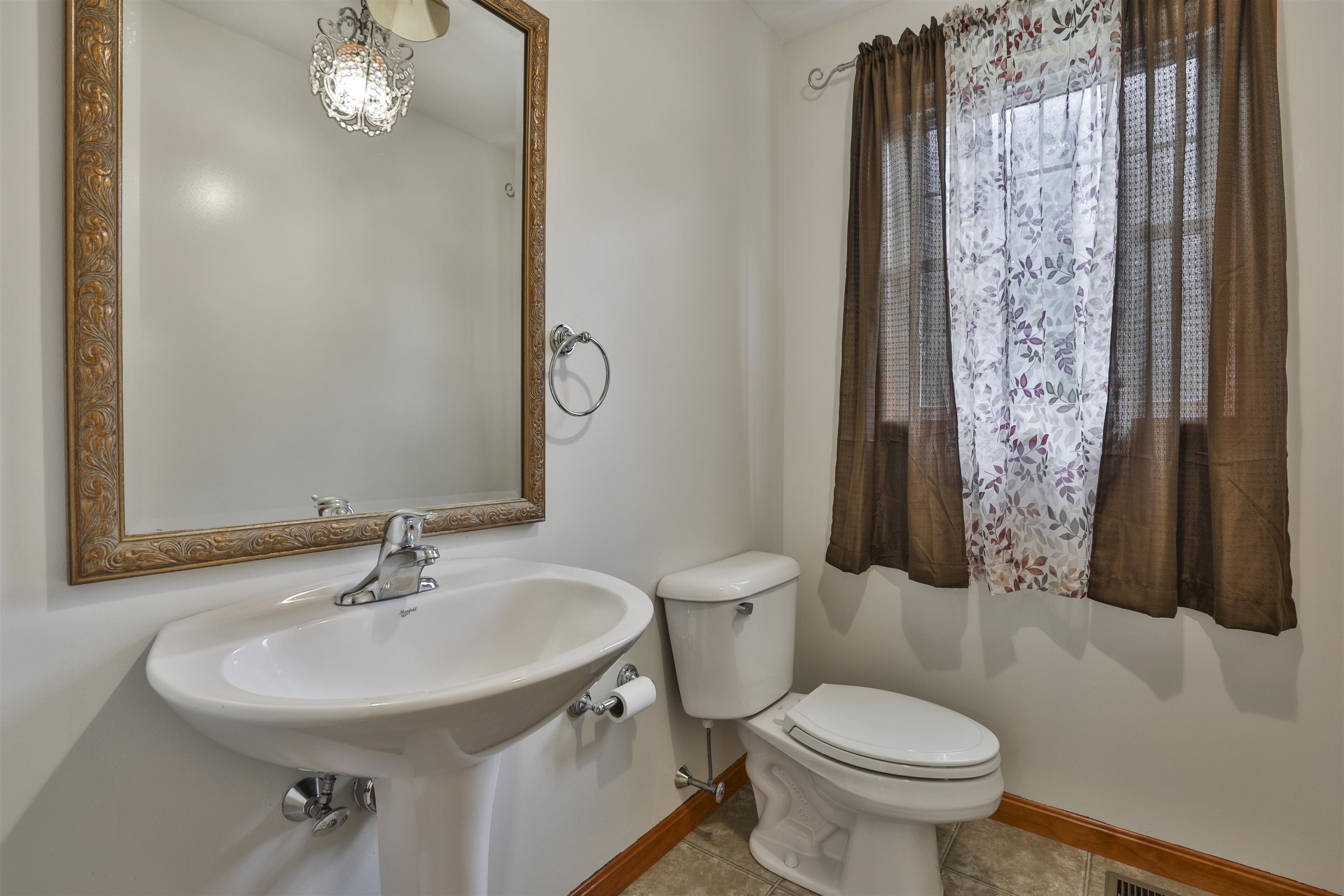 14 Ames Road Property Photo 14
