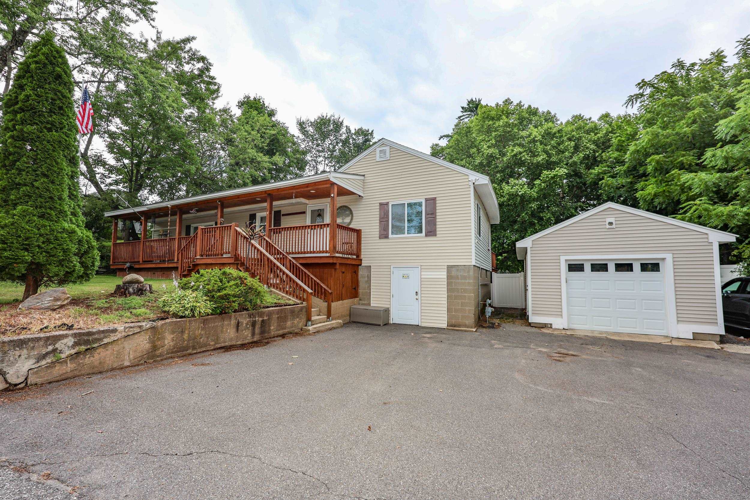 4 Caron Street Property Photo 1