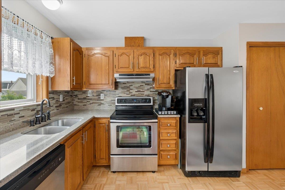 29 Central Street Property Photo 9