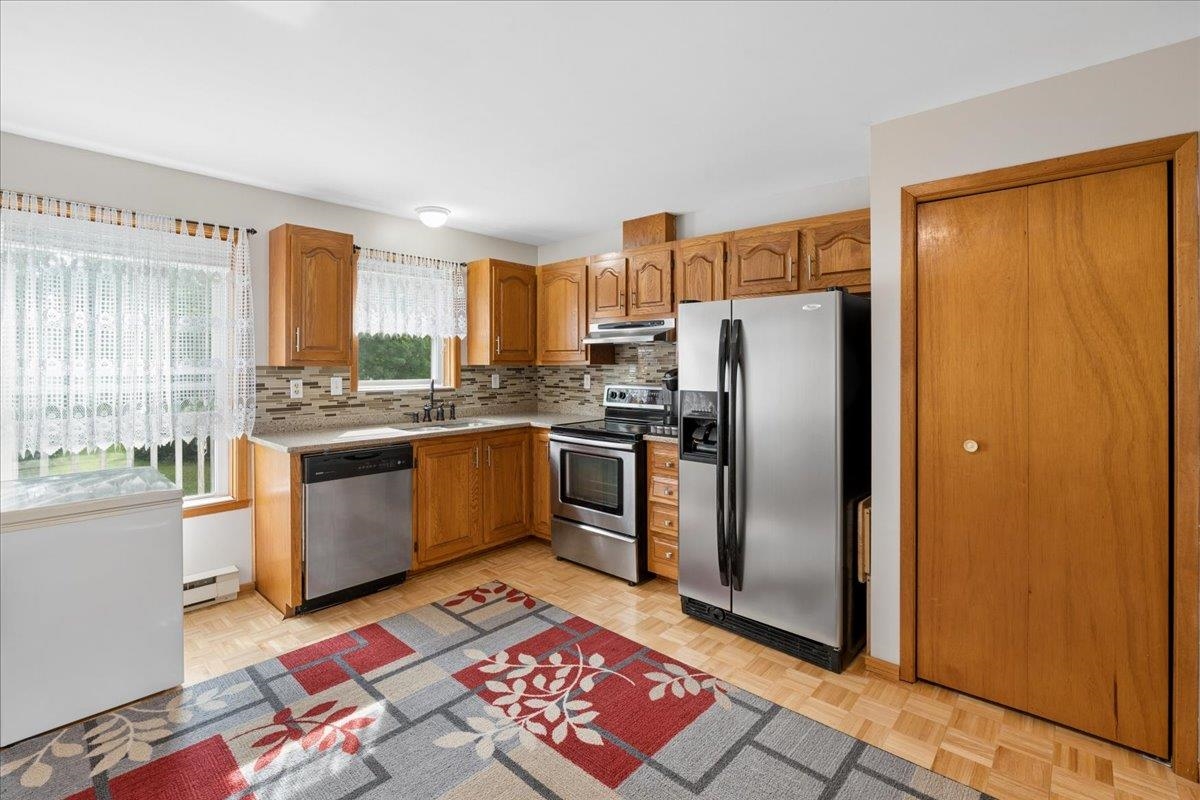 29 Central Street Property Photo 10
