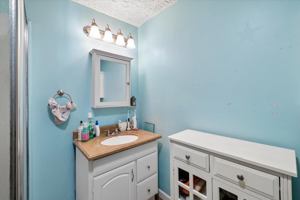 549 Lake Avenue Property Photo 31