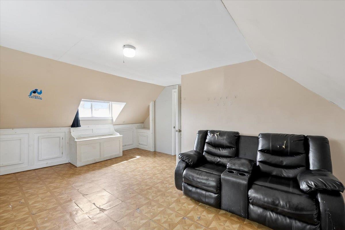549 Lake Avenue Property Photo 38