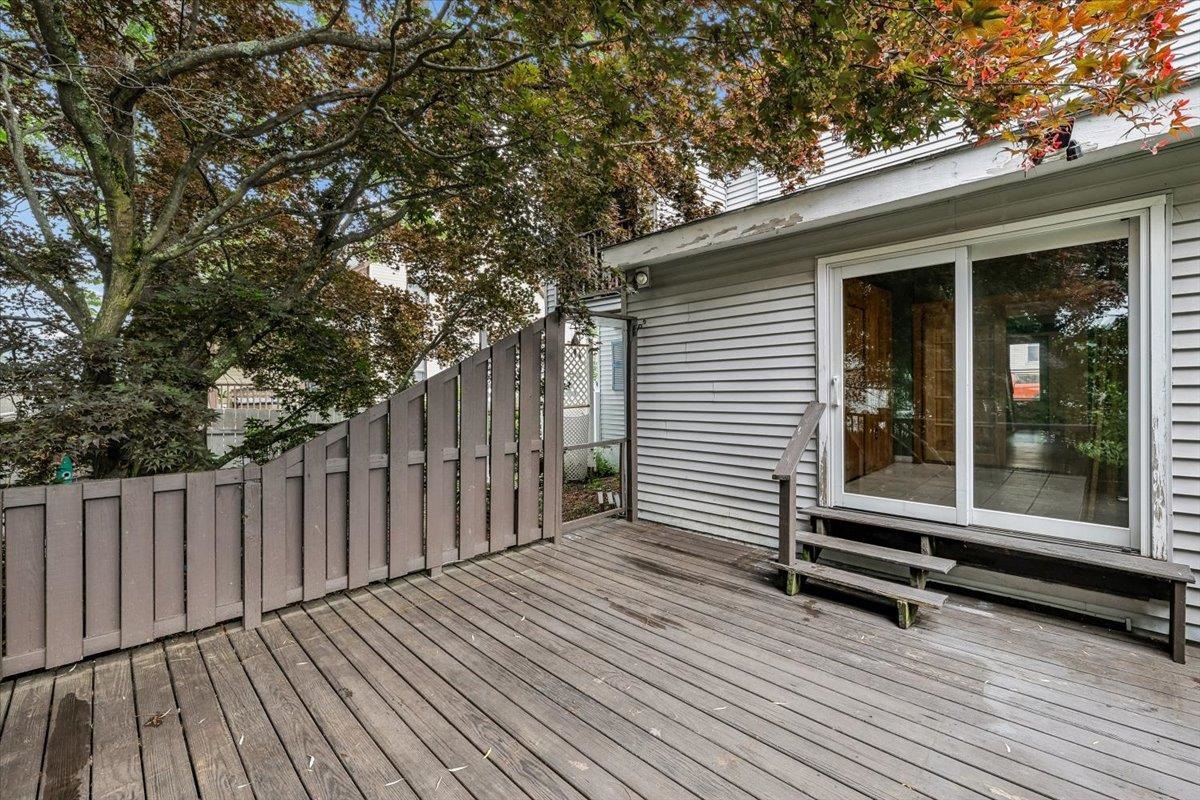 549 Lake Avenue Property Photo 48