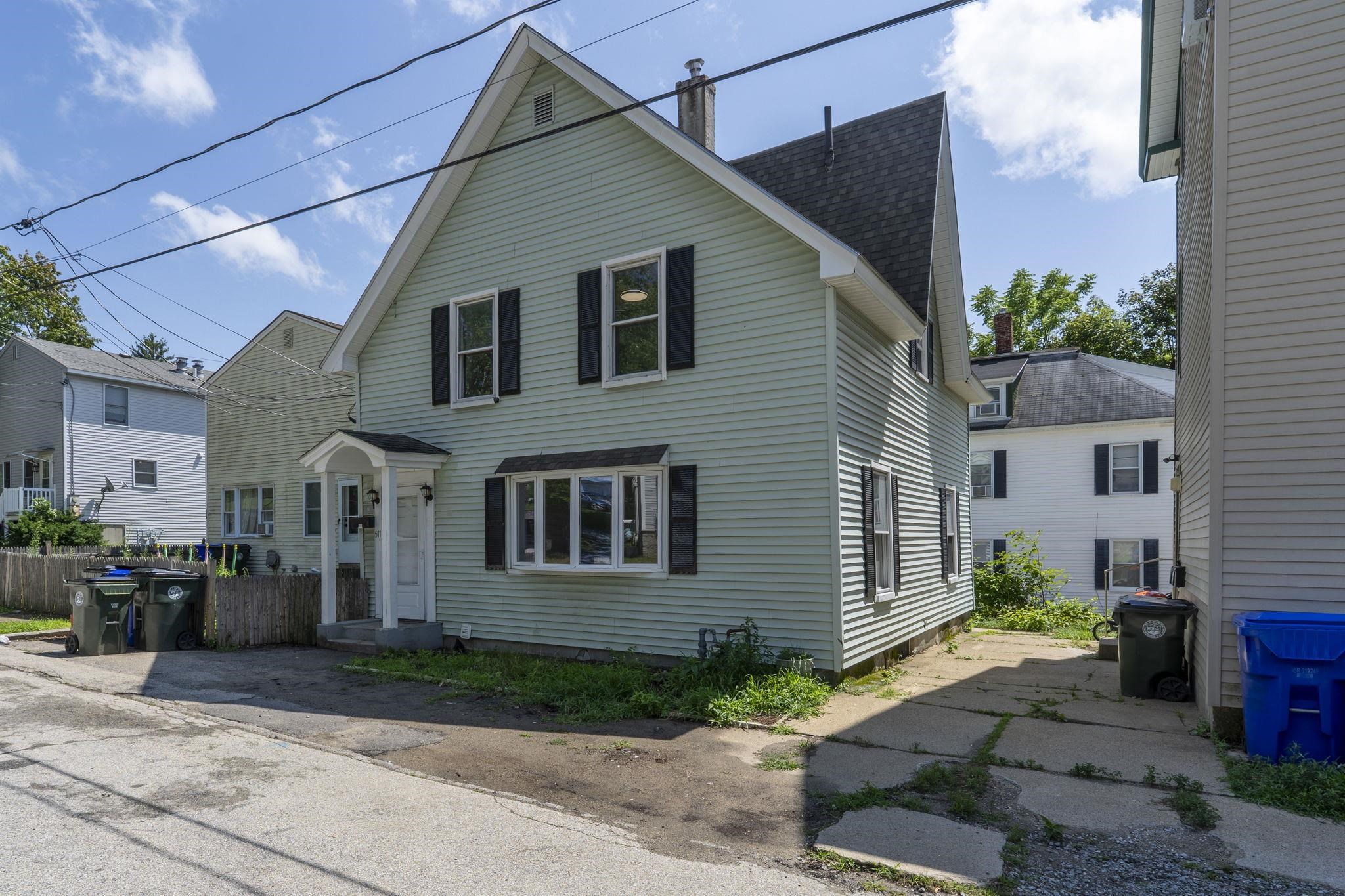 571 Amherst Street Property Photo 1
