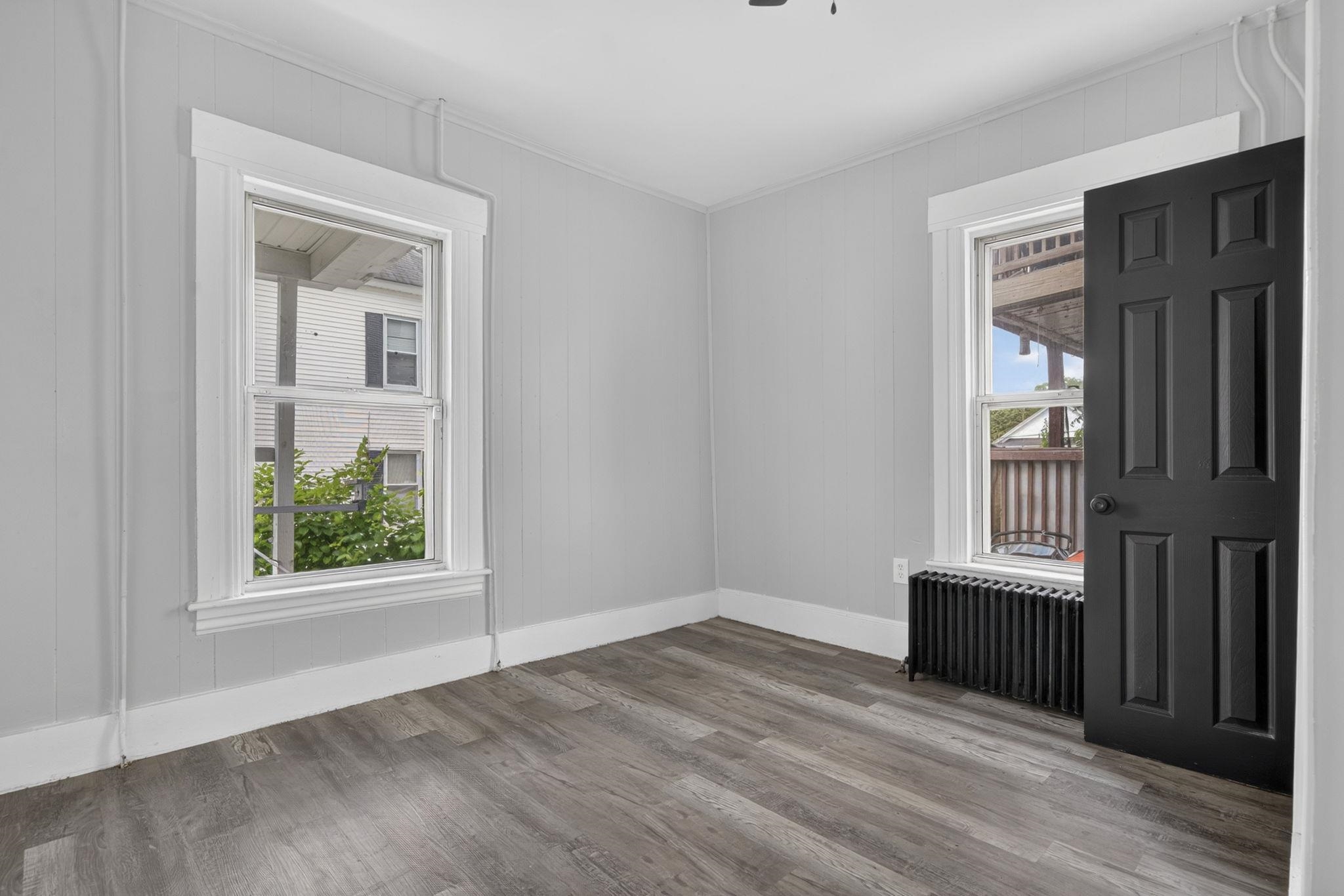 571 Amherst Street Property Photo 10
