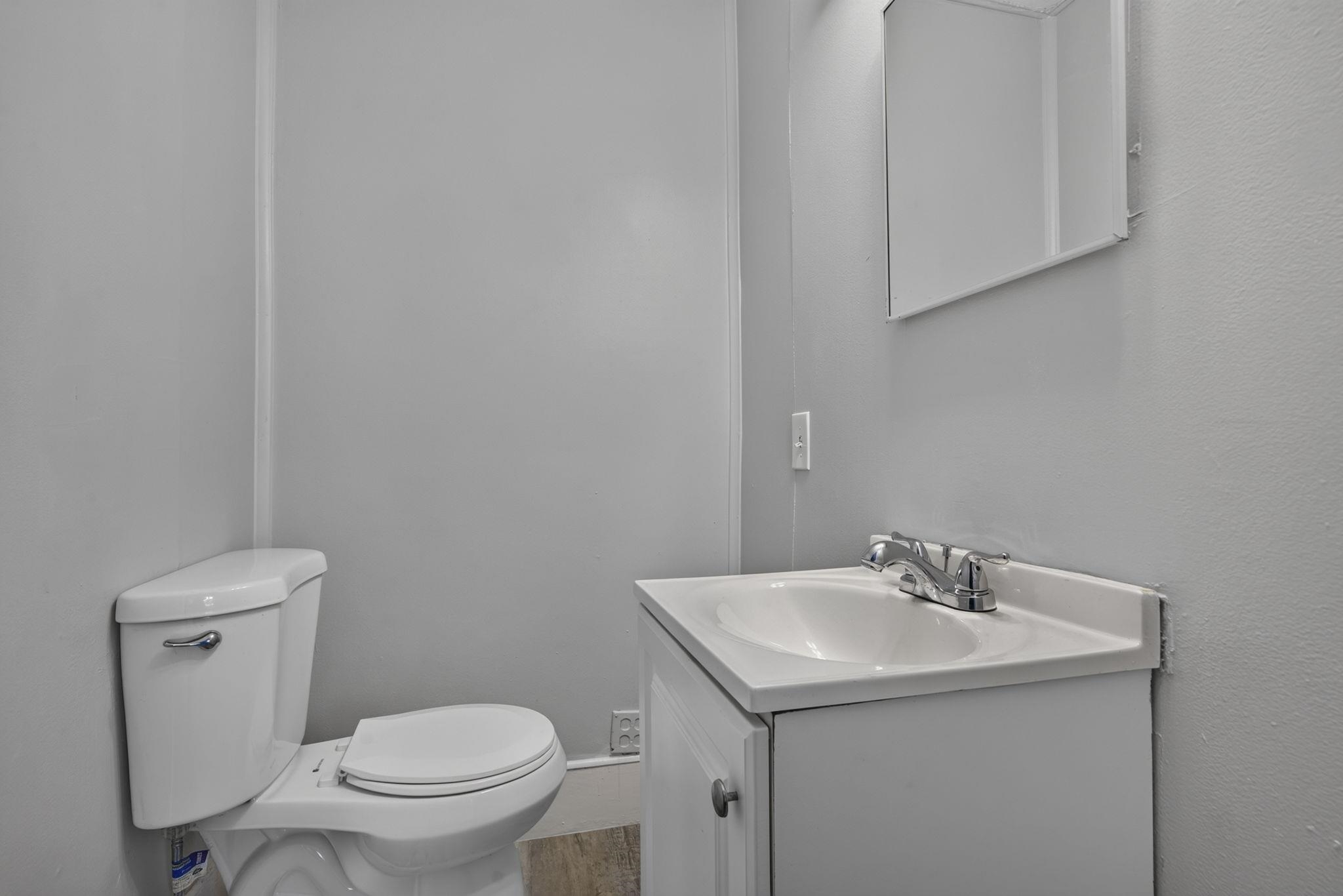 571 Amherst Street Property Photo 11