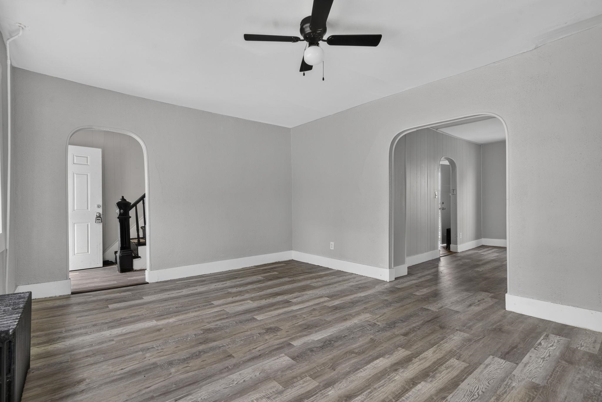 571 Amherst Street Property Photo 12