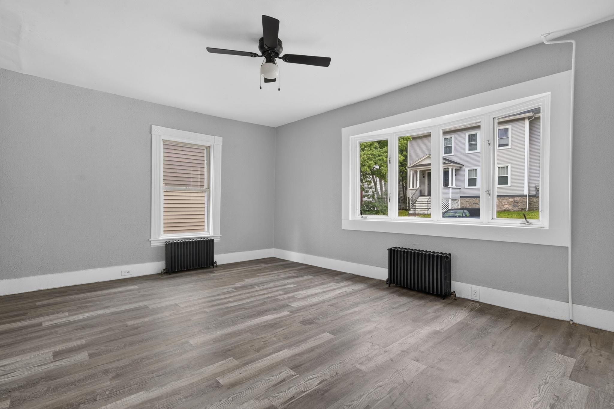 571 Amherst Street Property Photo 14