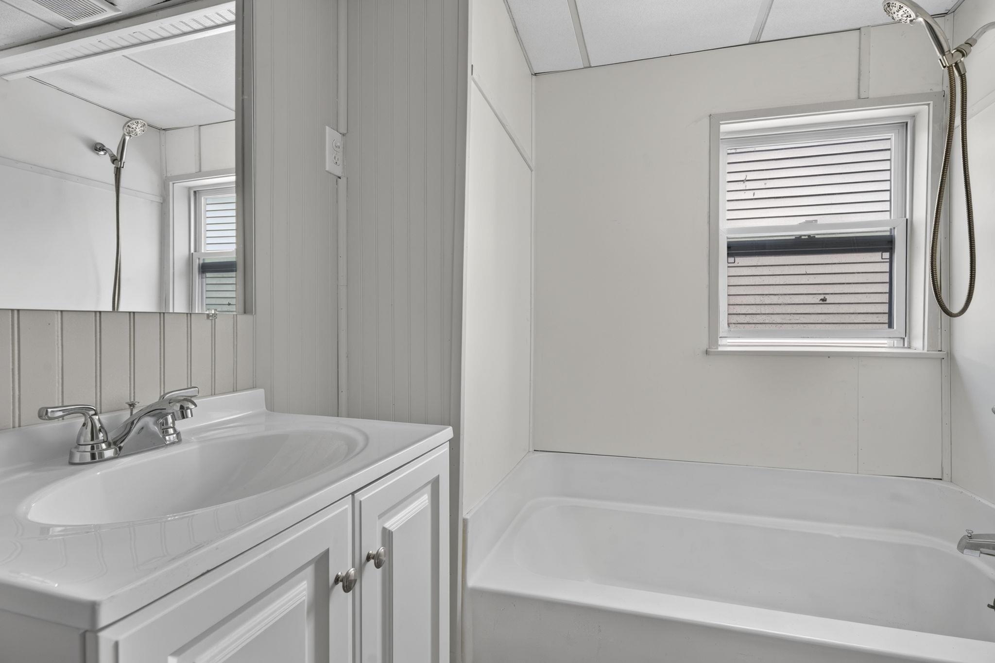 571 Amherst Street Property Photo 17
