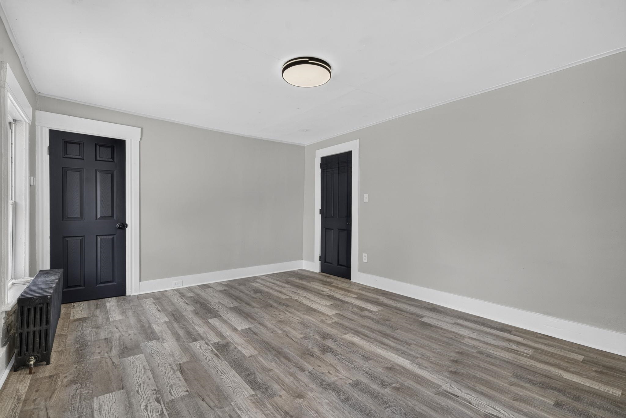 571 Amherst Street Property Photo 18