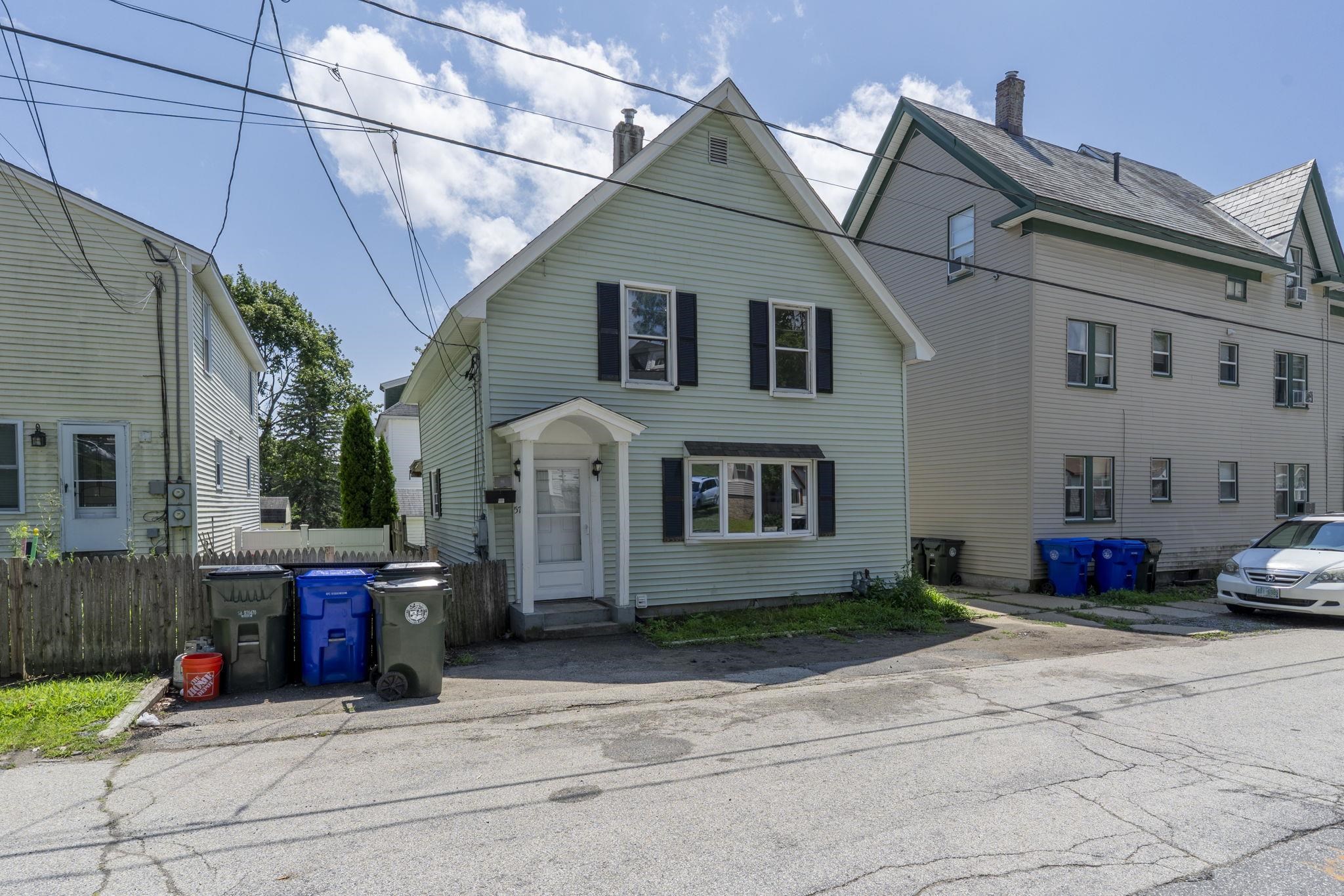 571 Amherst Street Property Photo 27