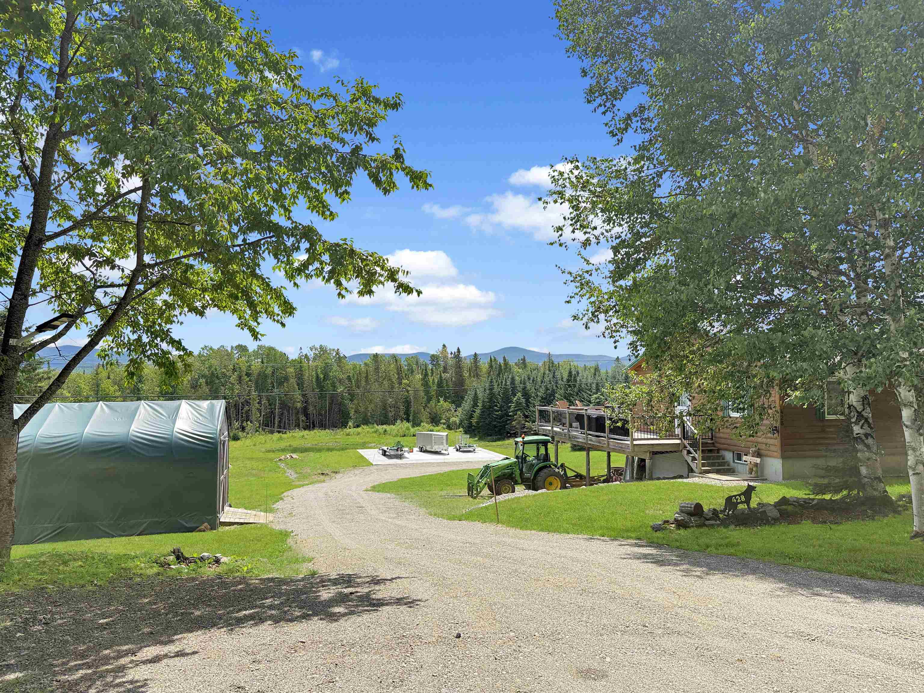 428 E Colebrook Road Property Photo 4