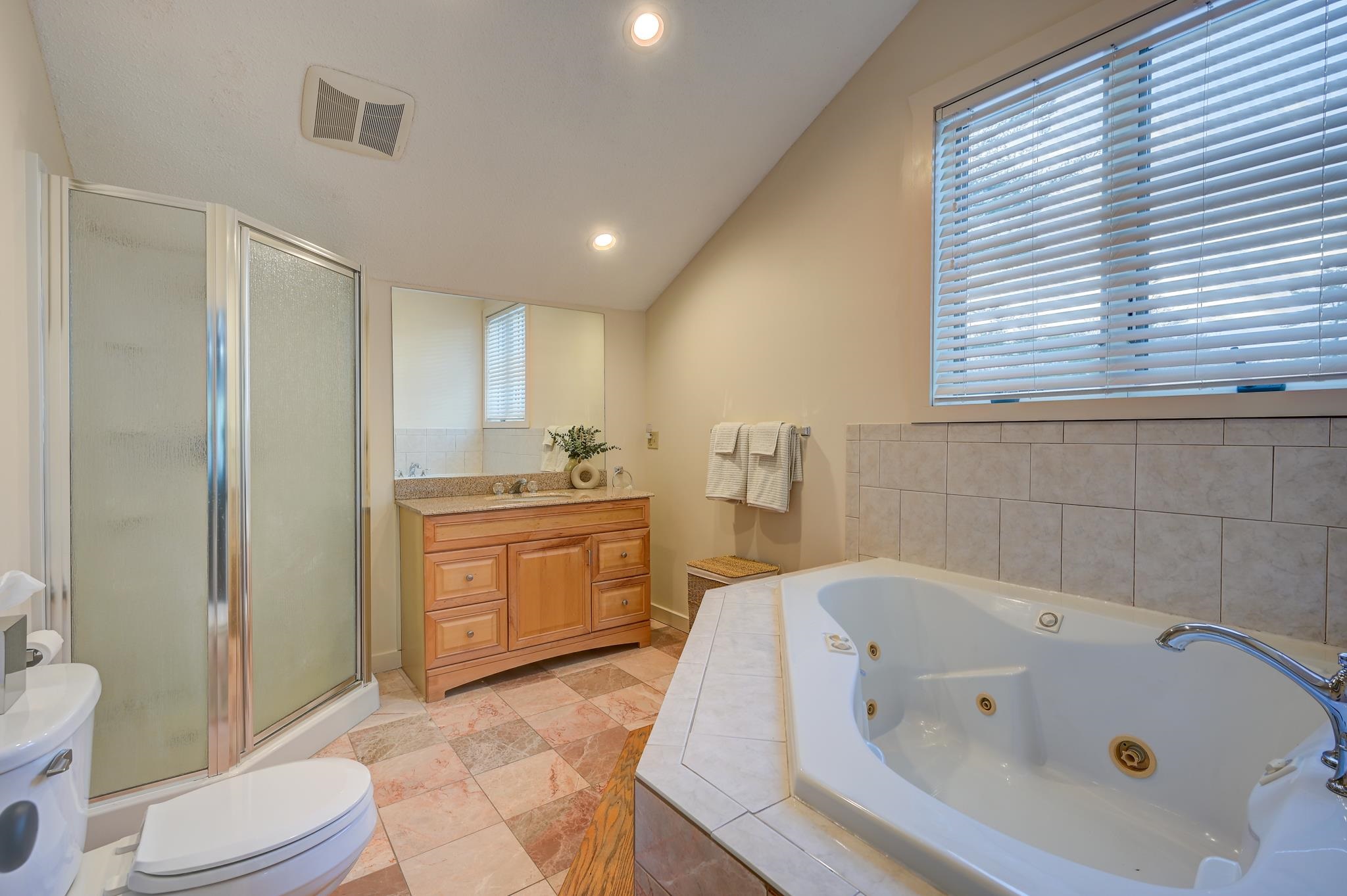 8t River Run Drive Property Photo 27