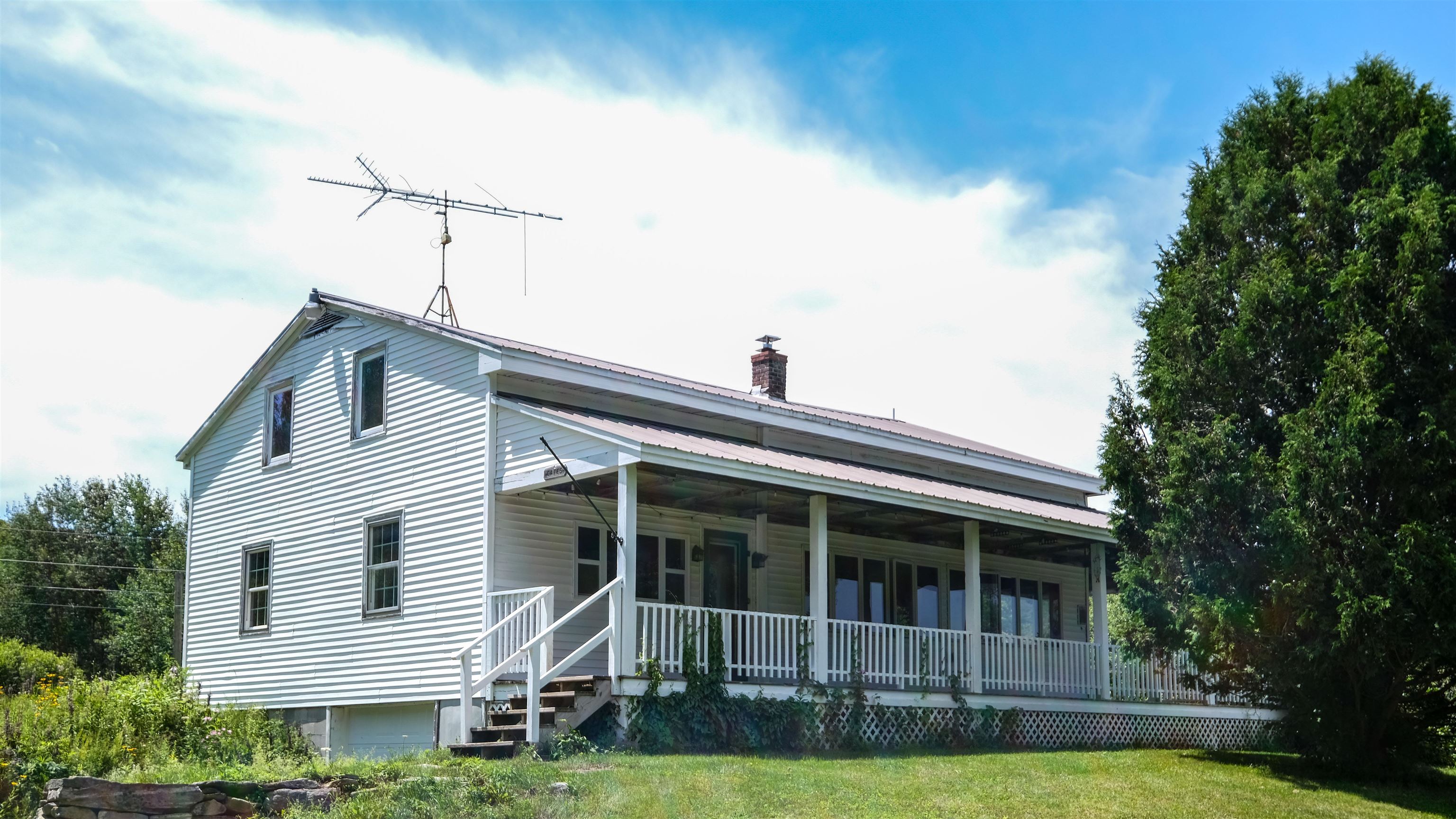 457 Gates Road Property Photo 1