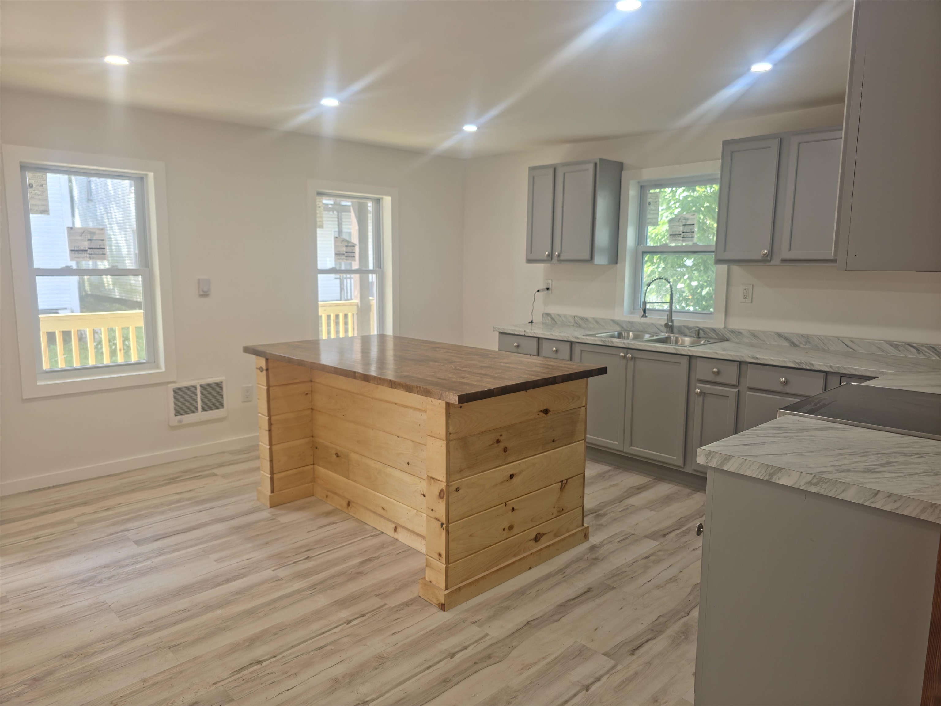 7 Underhill Avenue Property Photo 10