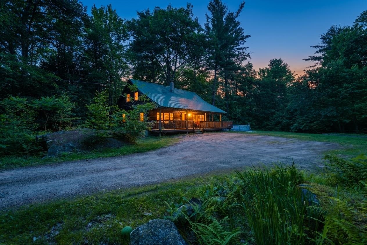 47 E Currier Hill Road Property Photo 1
