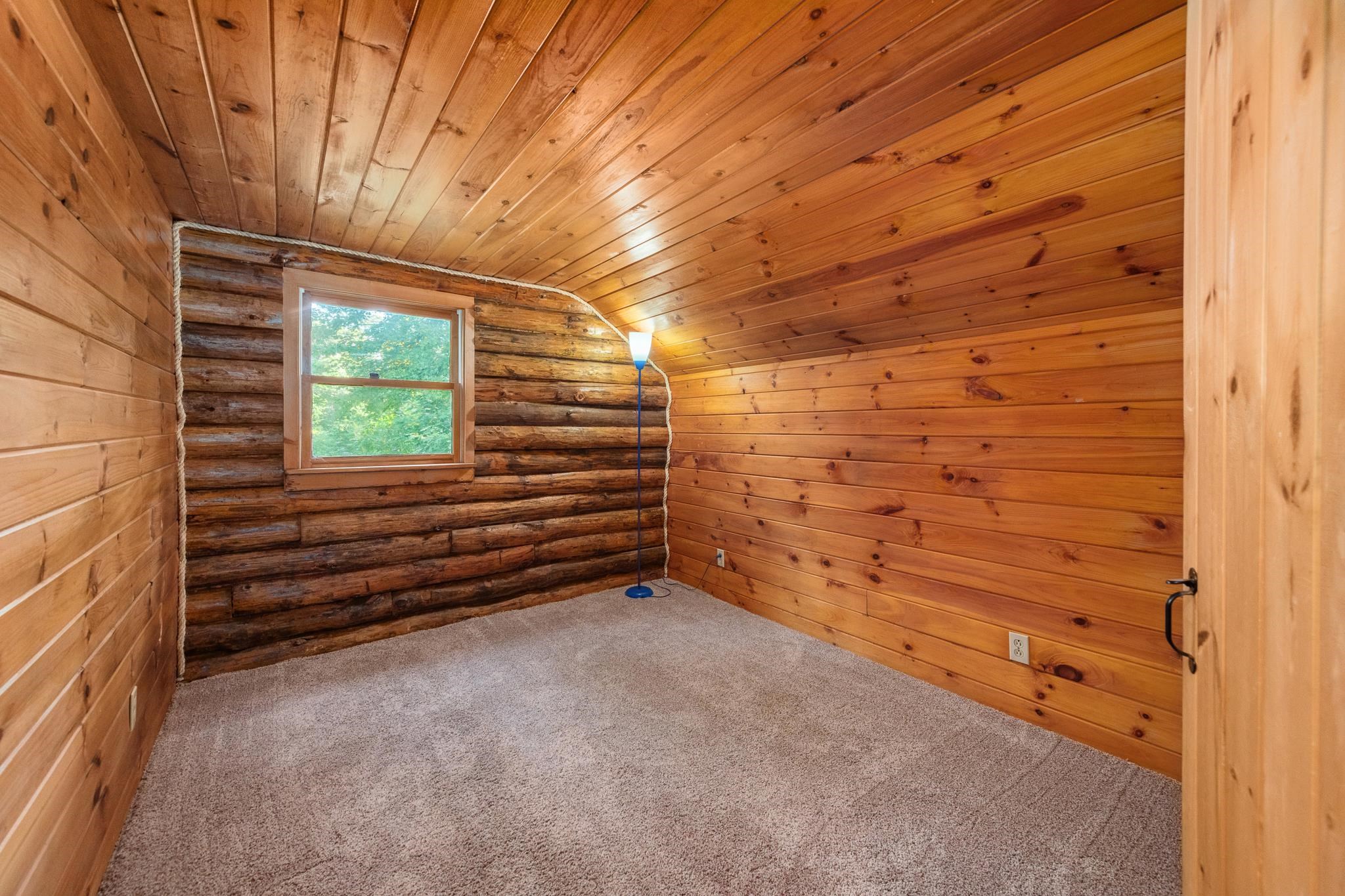47 E Currier Hill Road Property Photo 28
