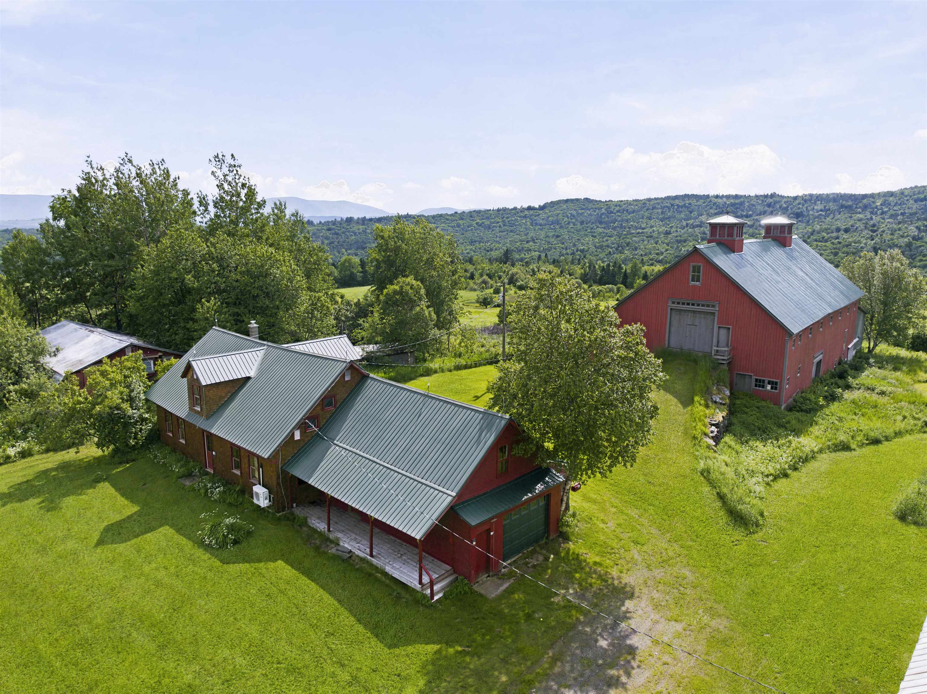 543 Bear Rock Road Property Photo 1