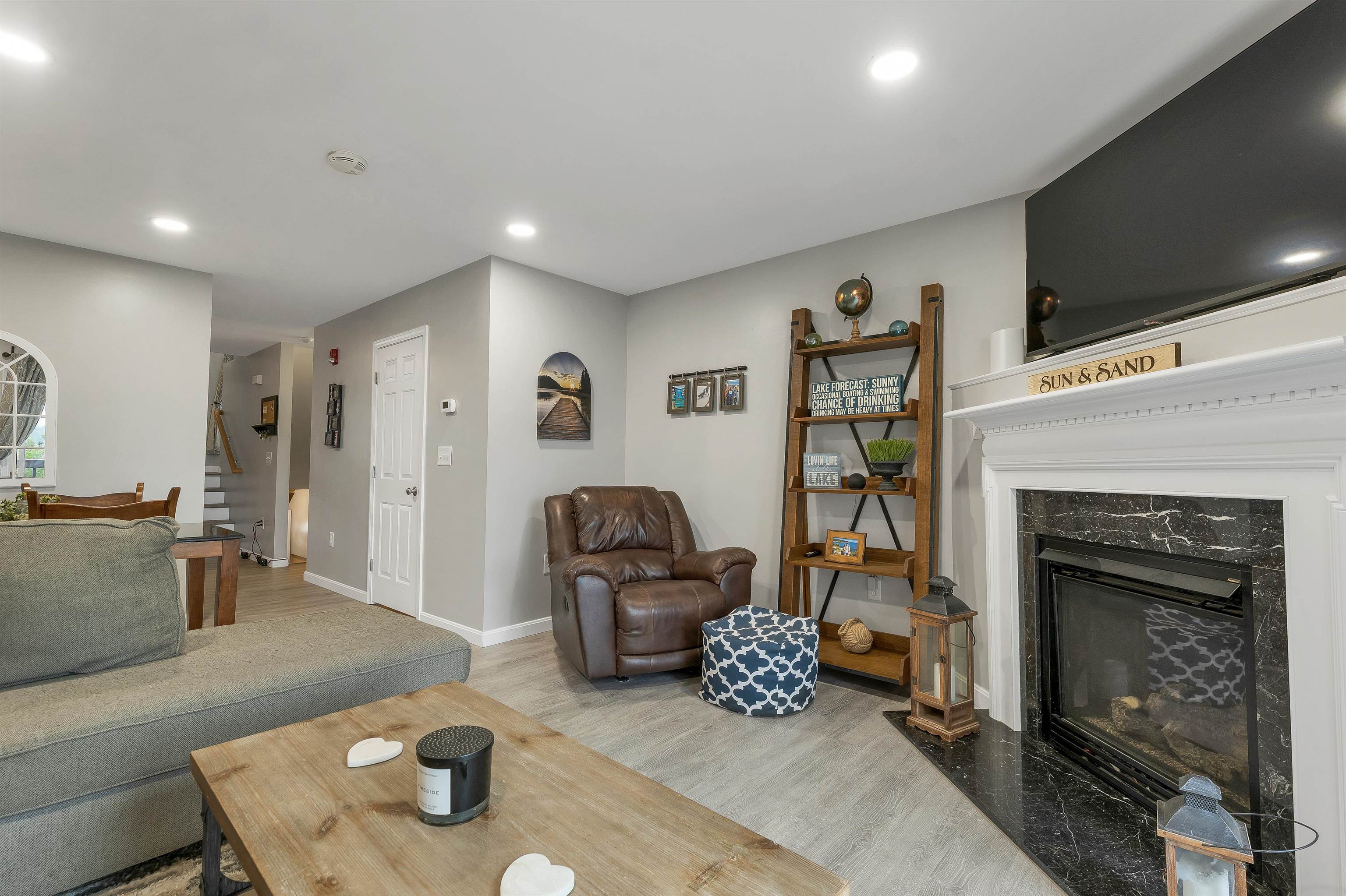 17 Sullivan Way Property Photo 18