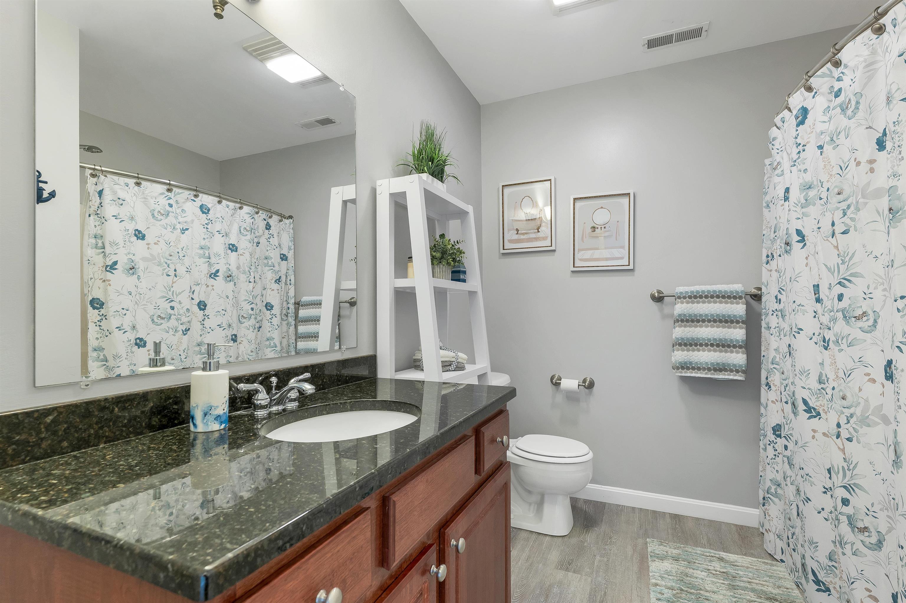 17 Sullivan Way Property Photo 29