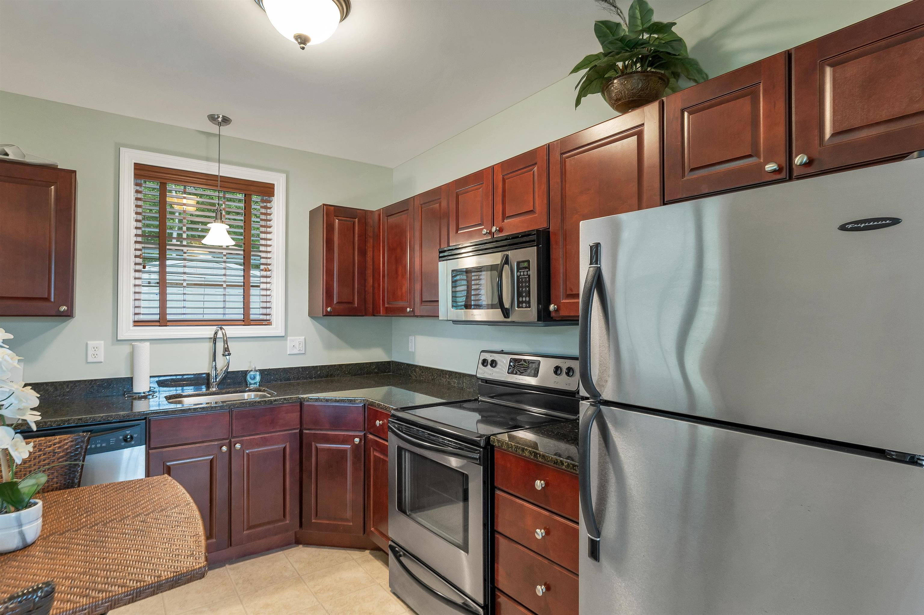 17 Sullivan Way Property Photo 54