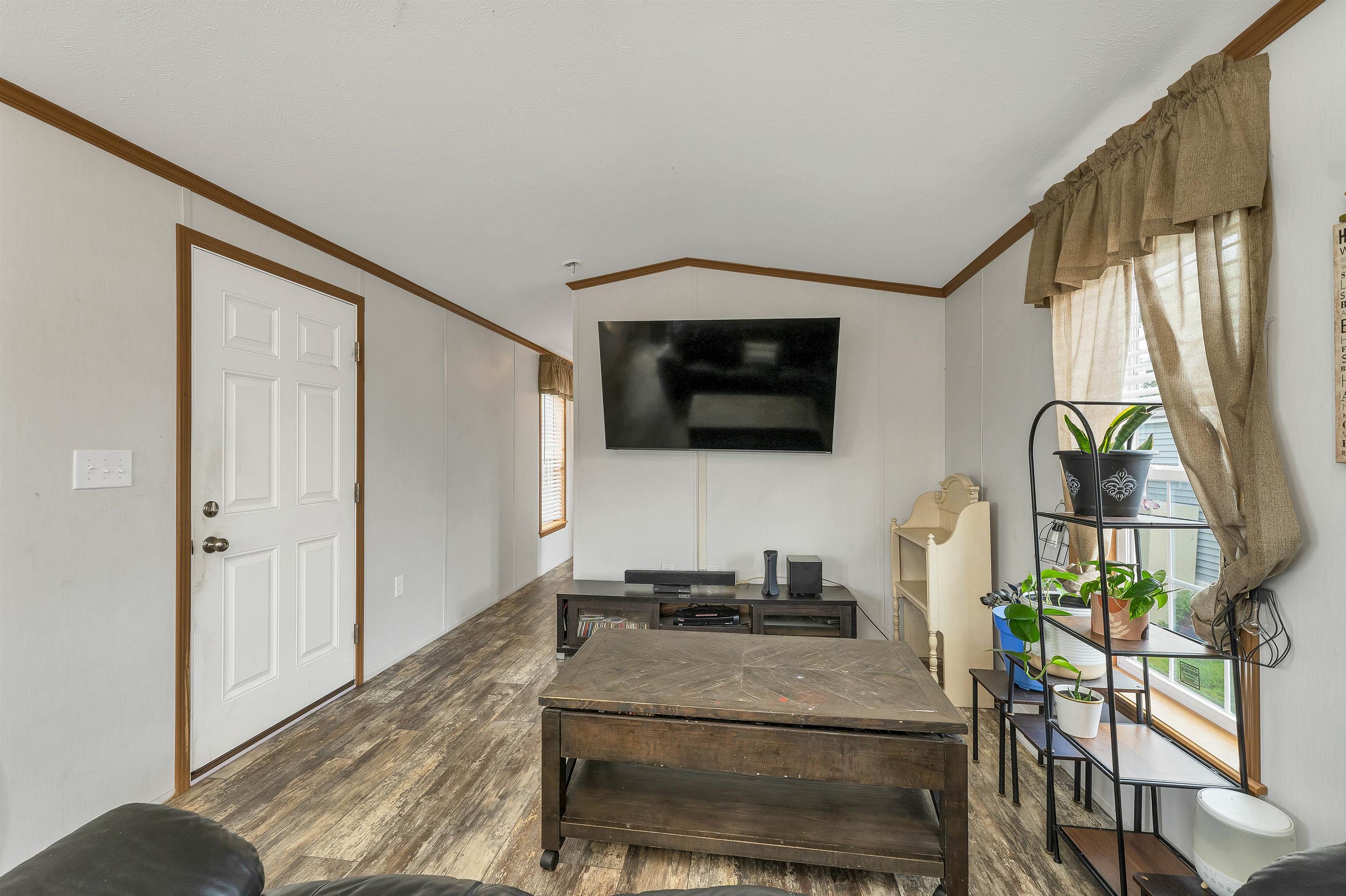 19 Brookwood Drive Property Photo 9