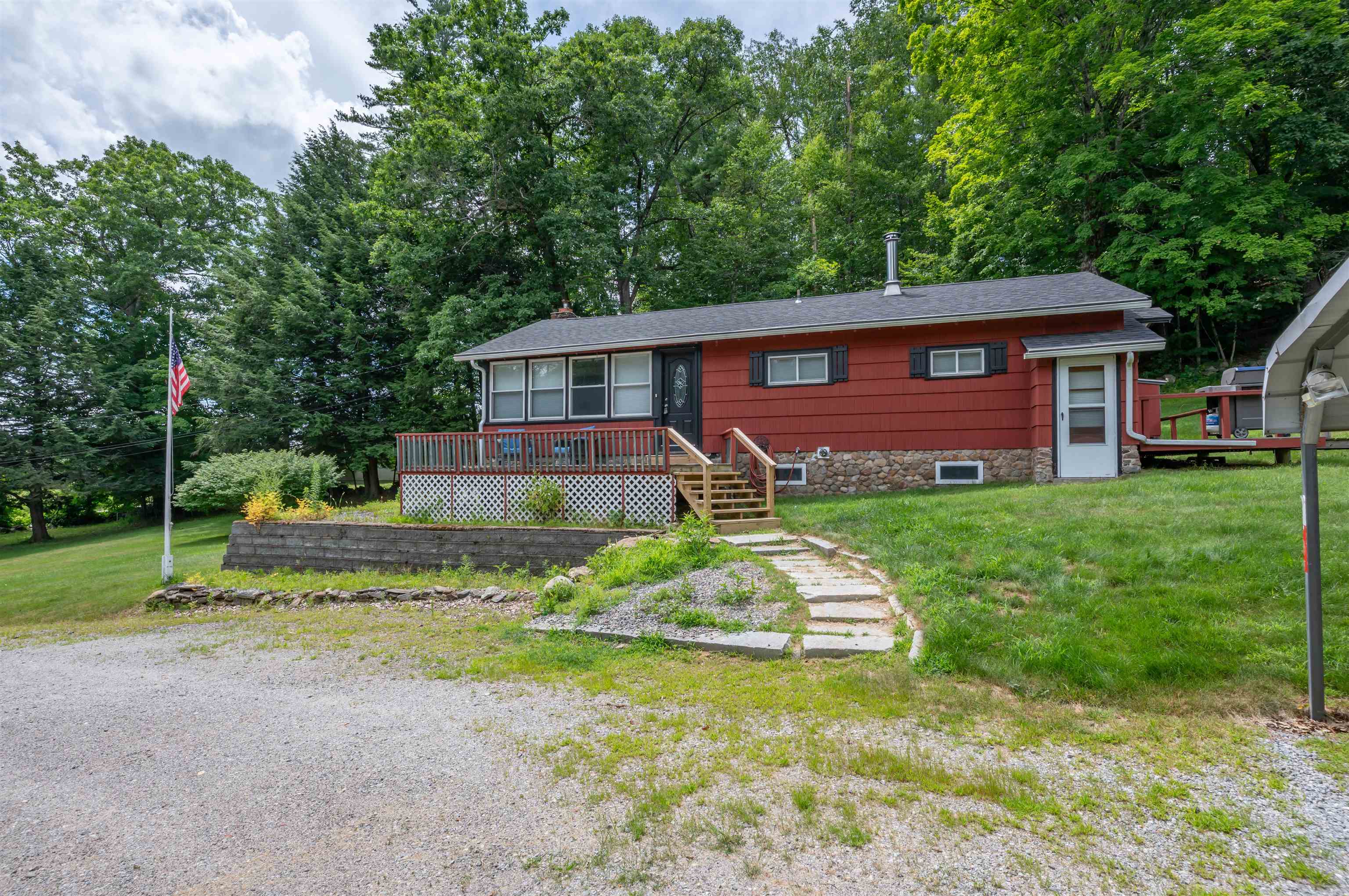 300 Lancaster Hill Road Property Photo 6
