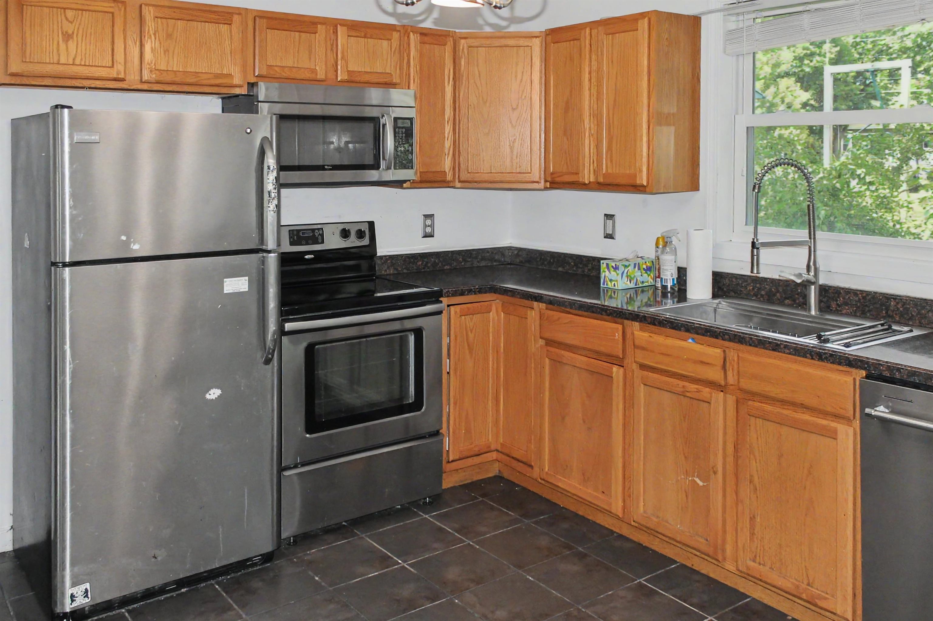 163 Pleasant Avenue Property Photo 11