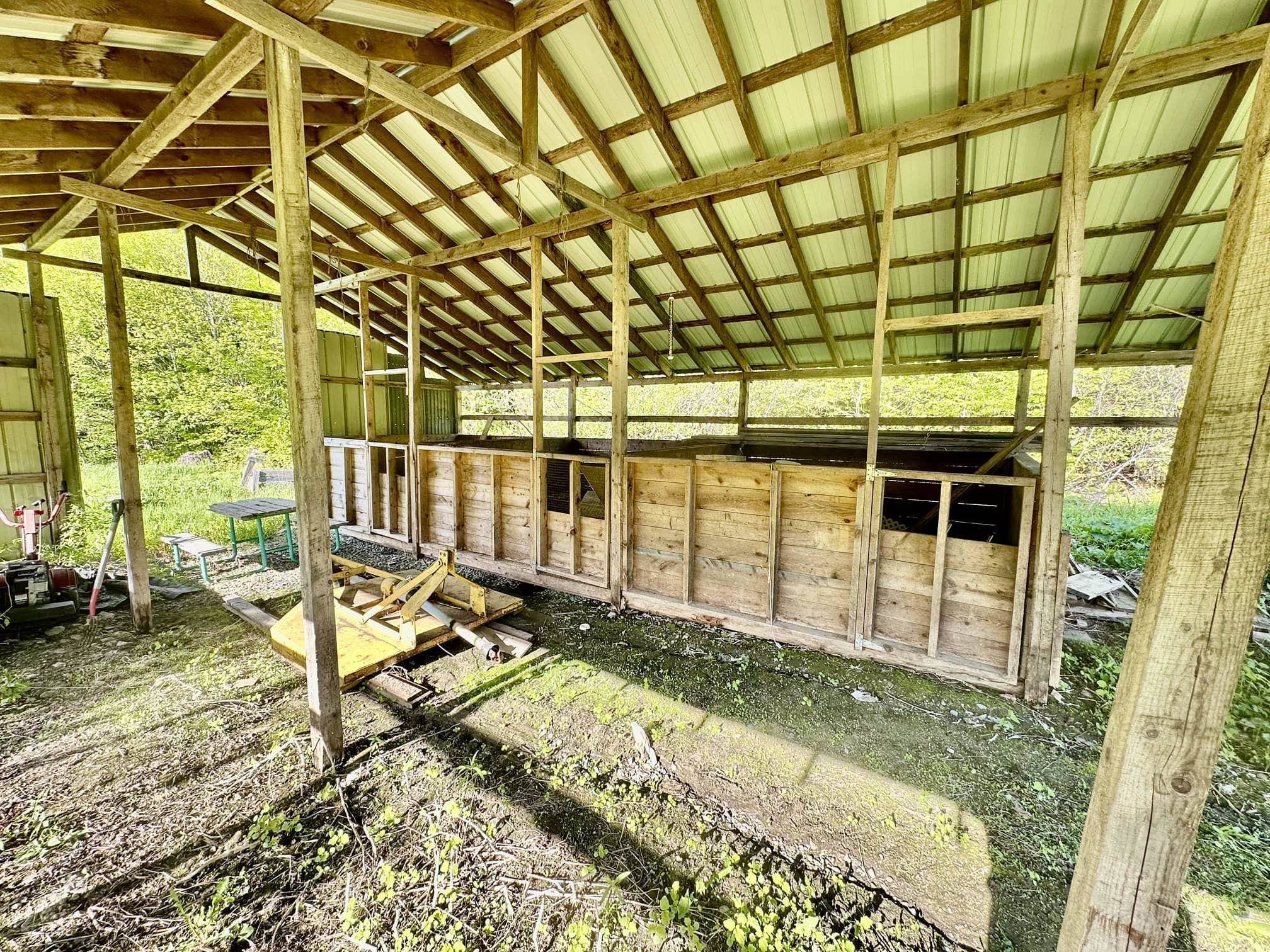 3342 East Hill Road Property Photo 5