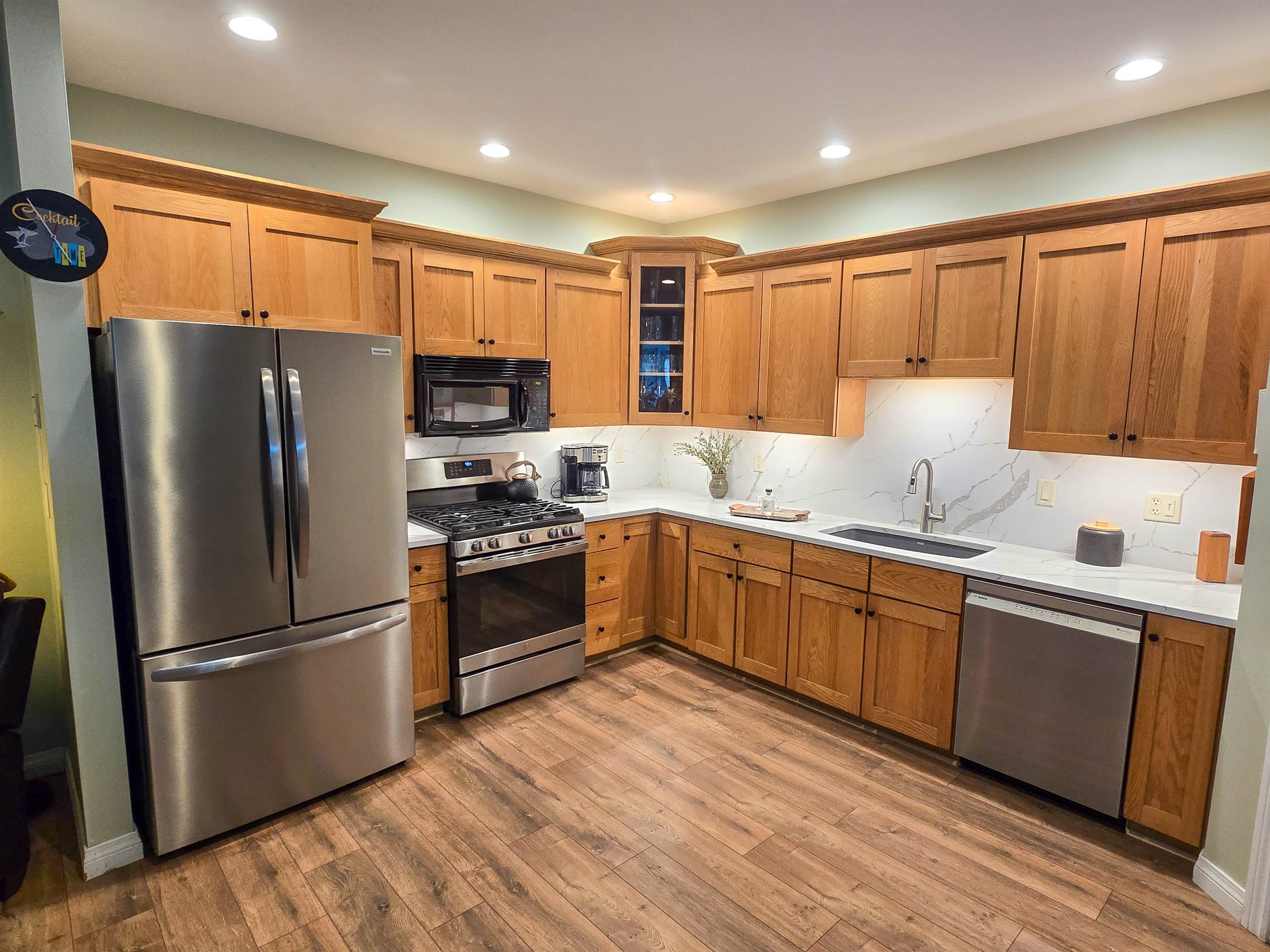 153 Garden Circle Property Photo 10