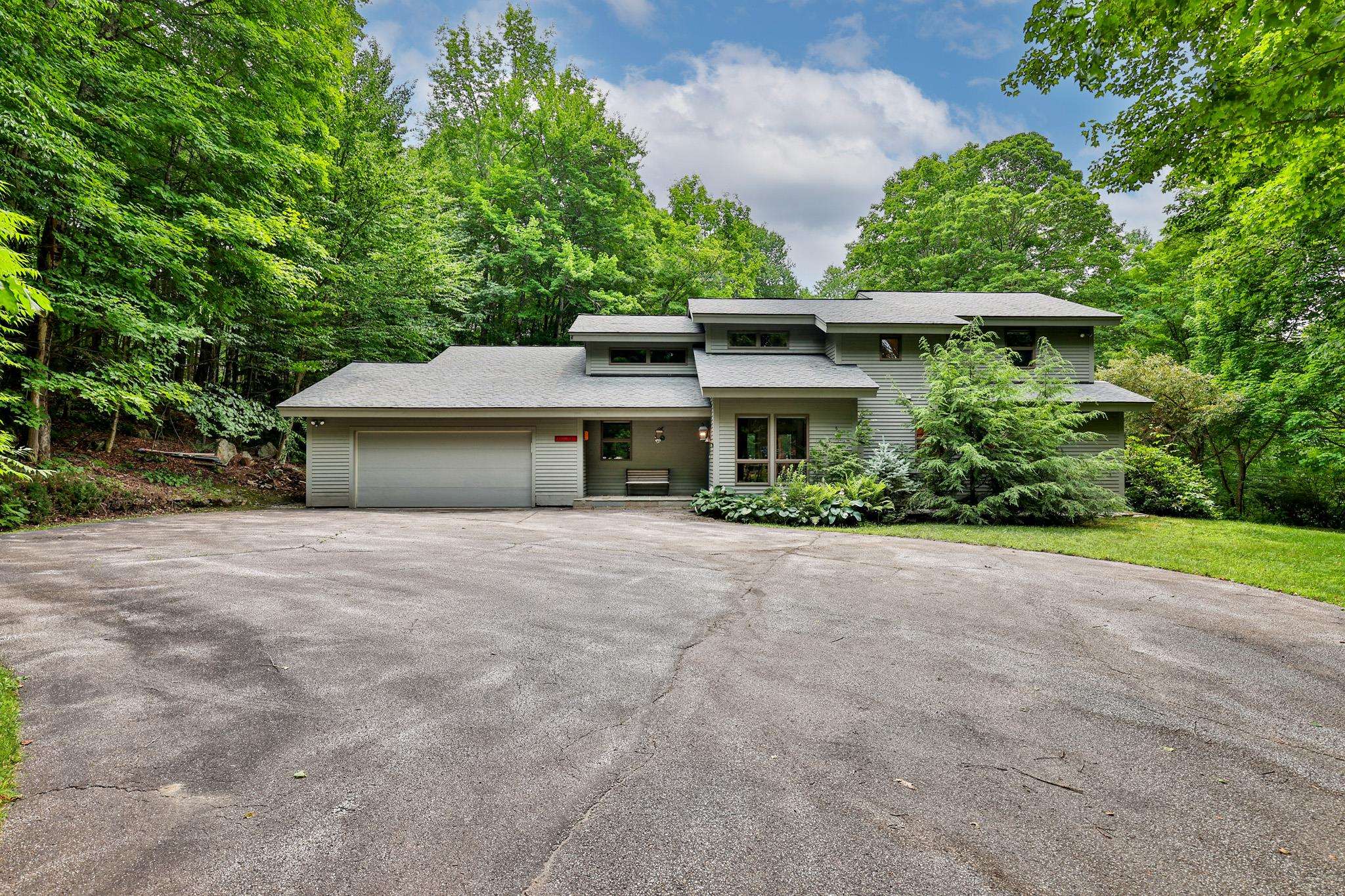 58 Knoll Drive Property Photo 3