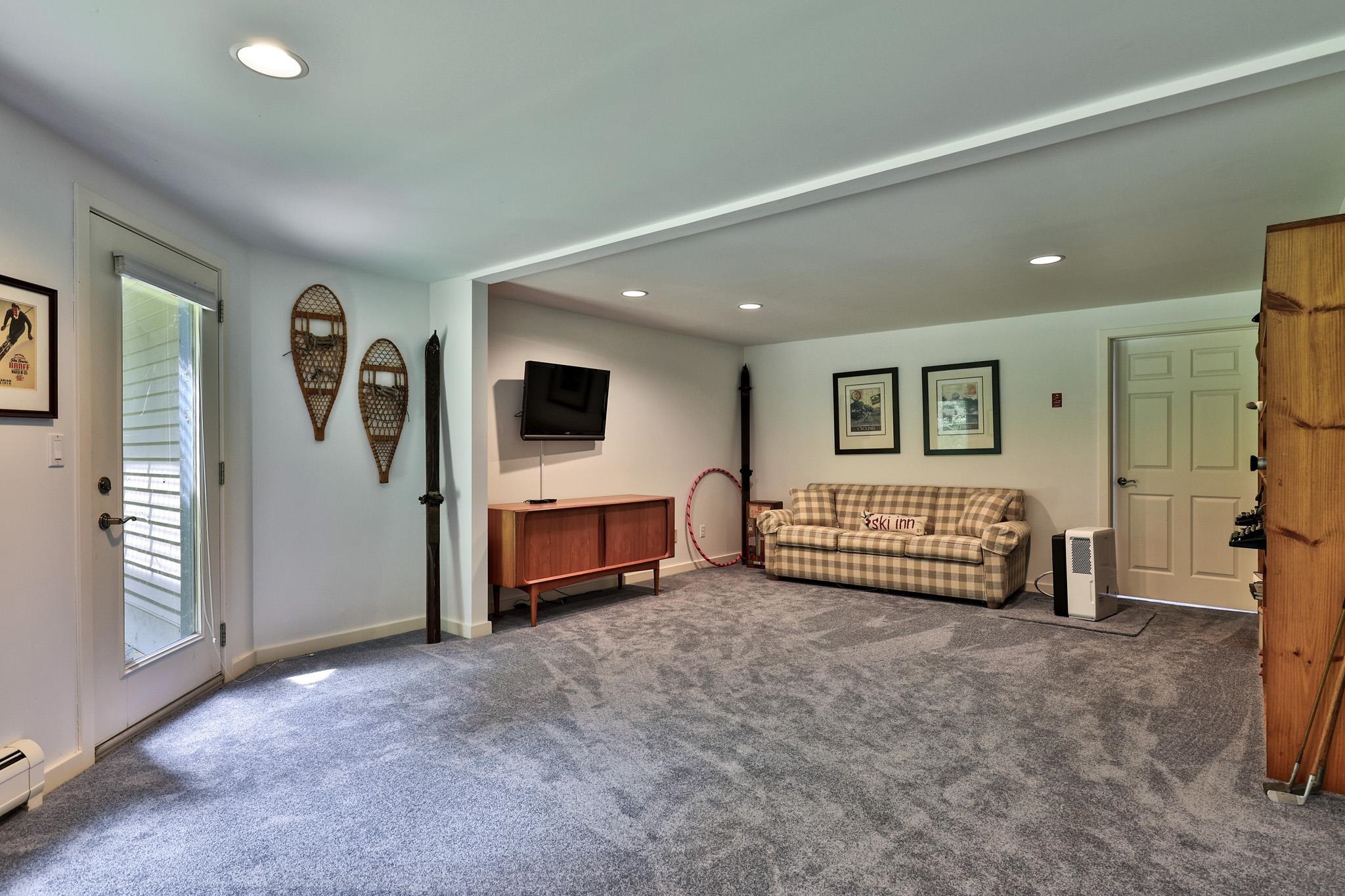 58 Knoll Drive Property Photo 40